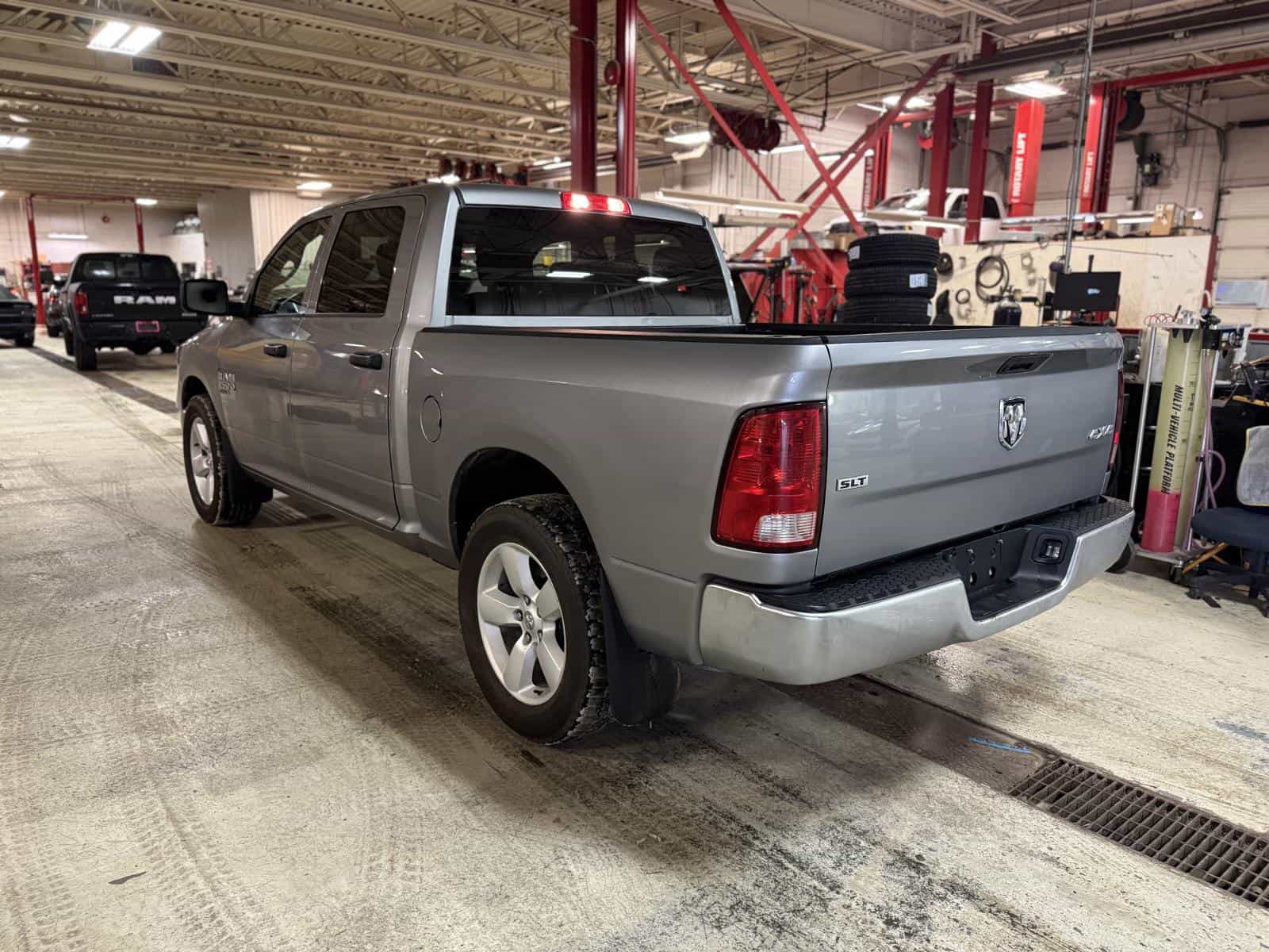 2023 RAM 1500 Classic SLT - Image 7