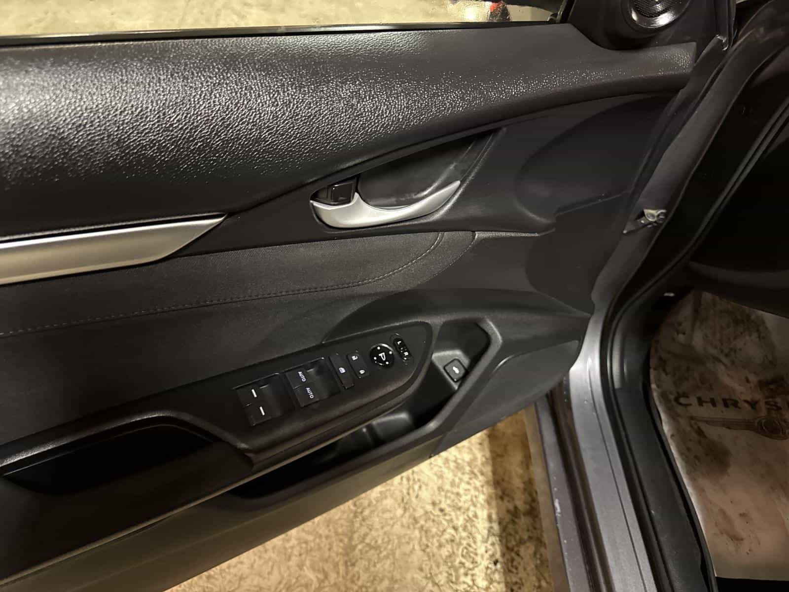 2021 Honda Civic EX - Image 14