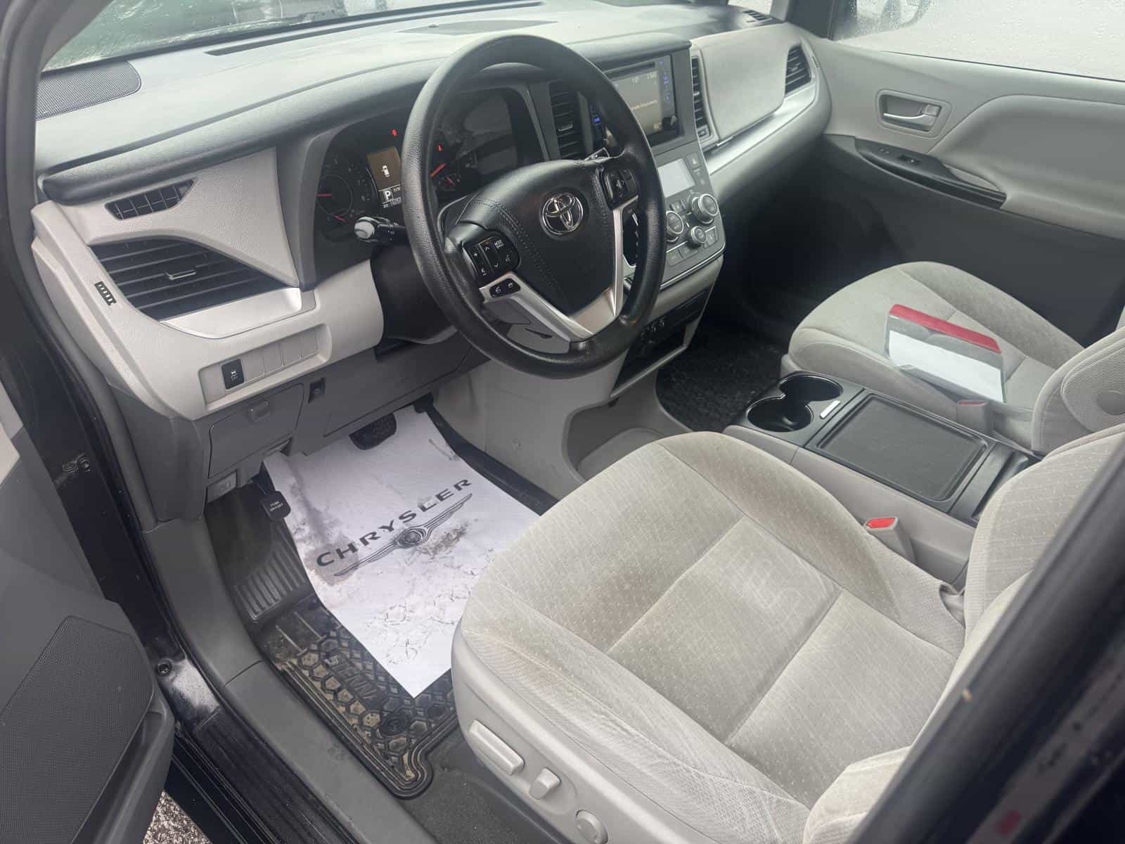 2017 Toyota Sienna Le LE - Image 7