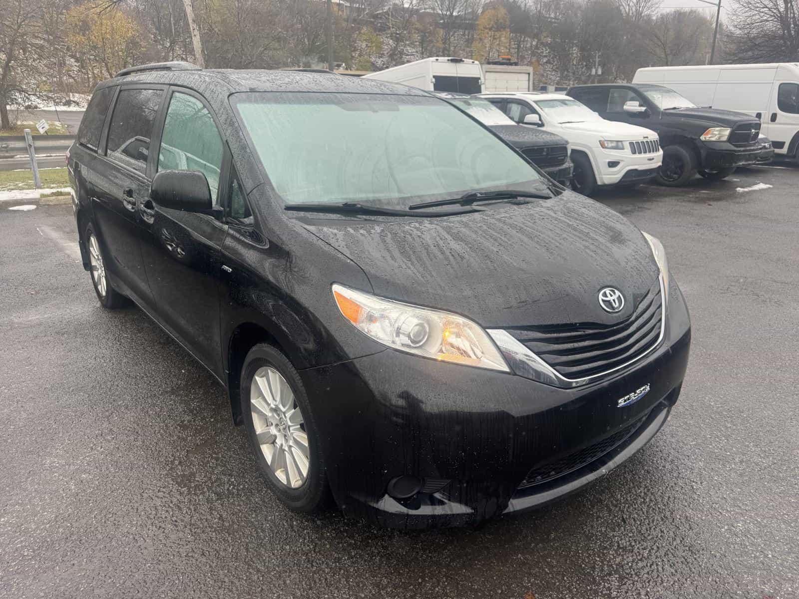2017 Toyota Sienna Le LE - Image 6