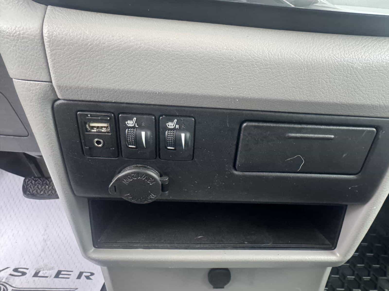 2017 Toyota Sienna Le LE - Image 11