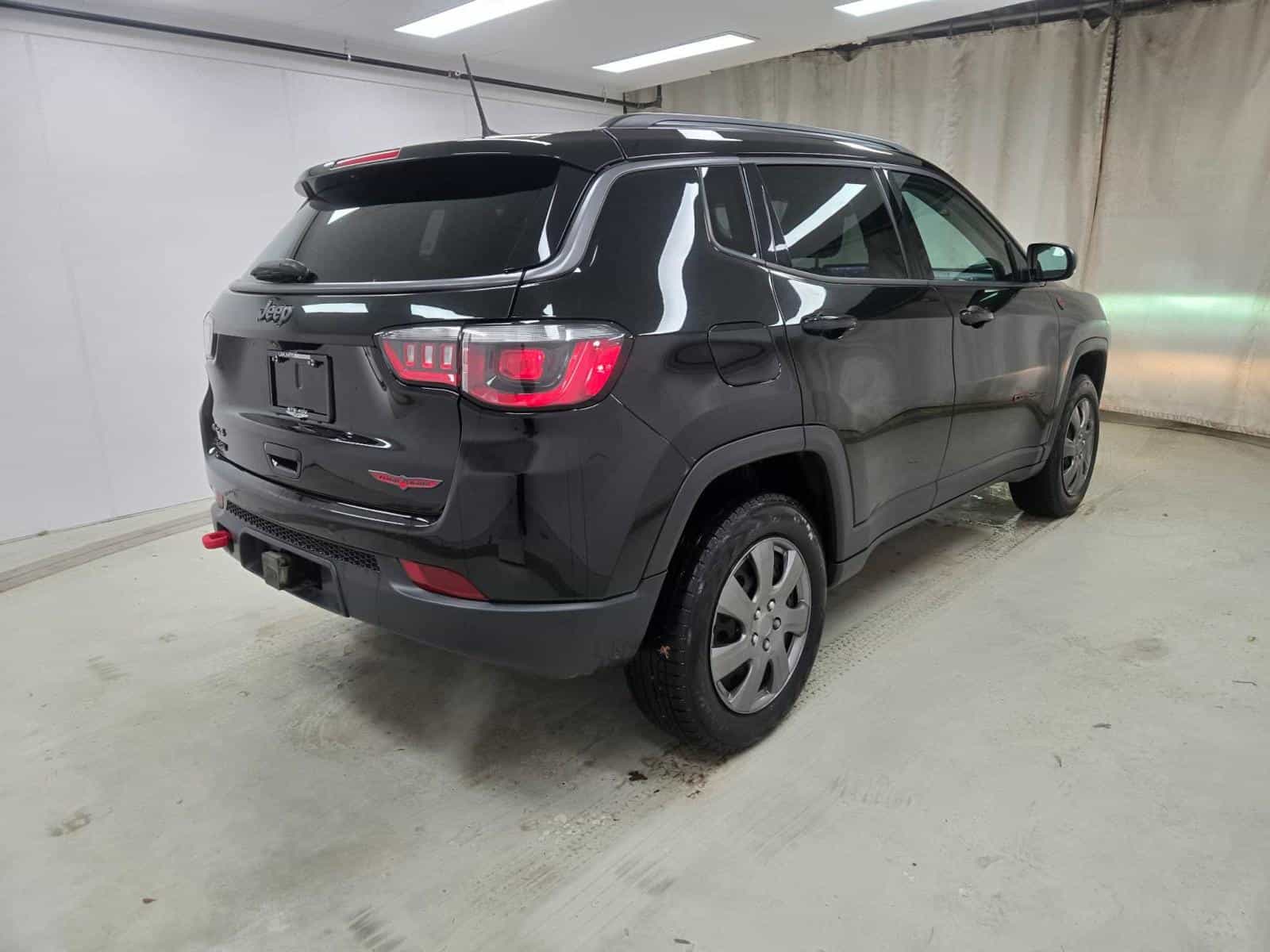 2022 Jeep Compass Trailhawk Trailhawk - Image 4