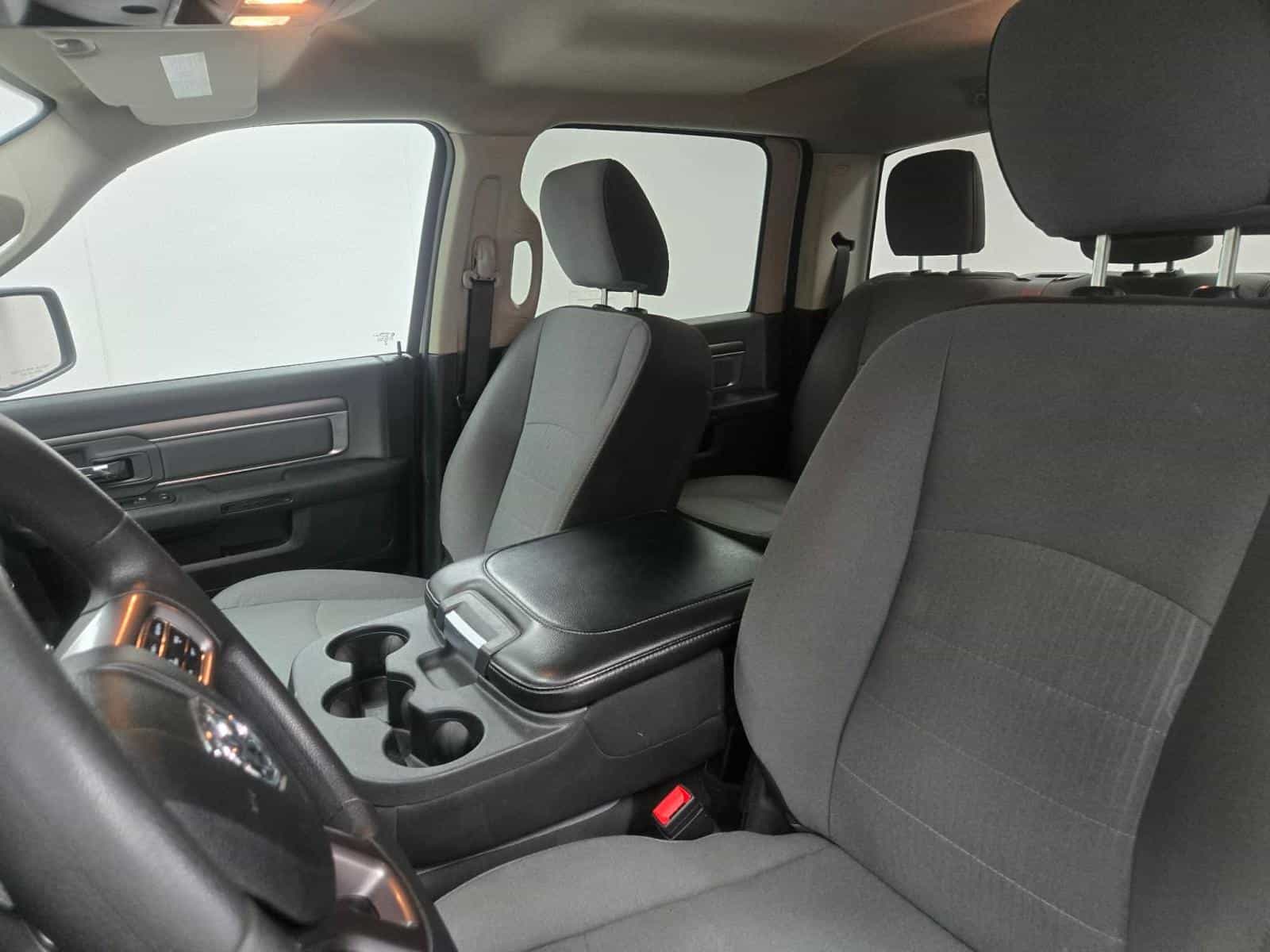 2023 RAM 1500 CLASSIC SLT SLT - Image 12