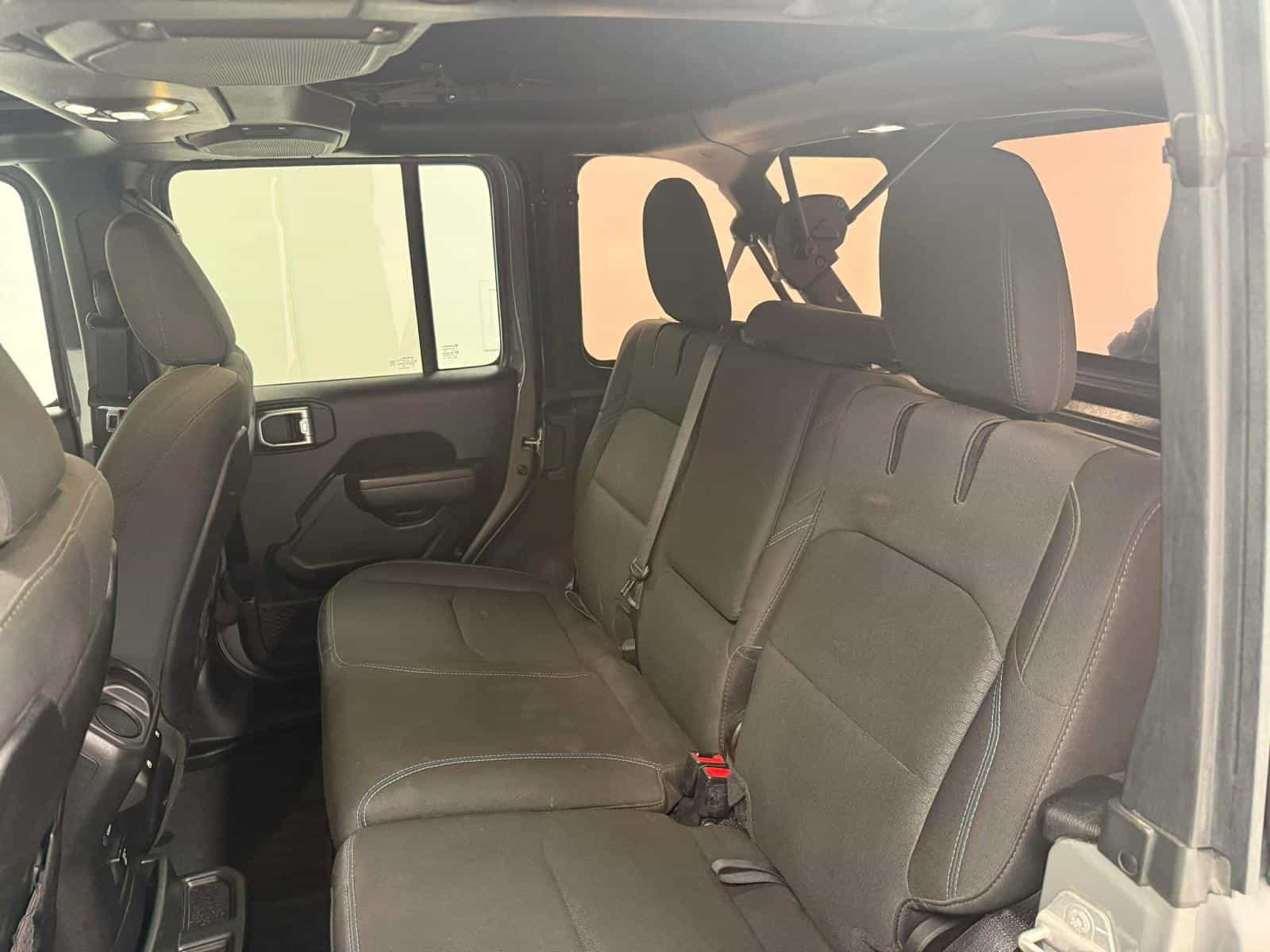 2022 Jeep WRANGLER UNLIMITED RUBICO Ultd Rubicon 4XE - Image 12