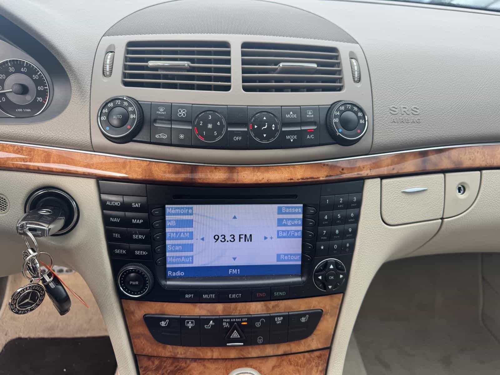 2006 Mercedes-Benz E350 4Matic E350W - Image 12