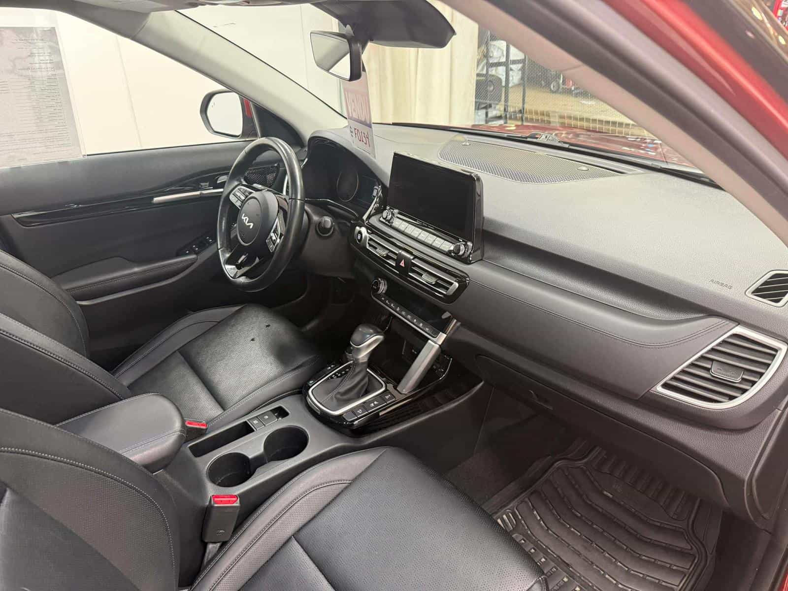 2023 Kia SELTOS EX EX Premium - Image 10