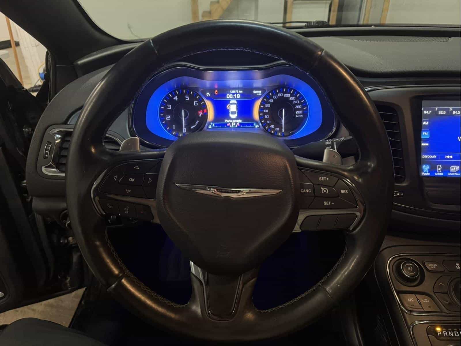 2015 Chrysler 200 S - Image 10