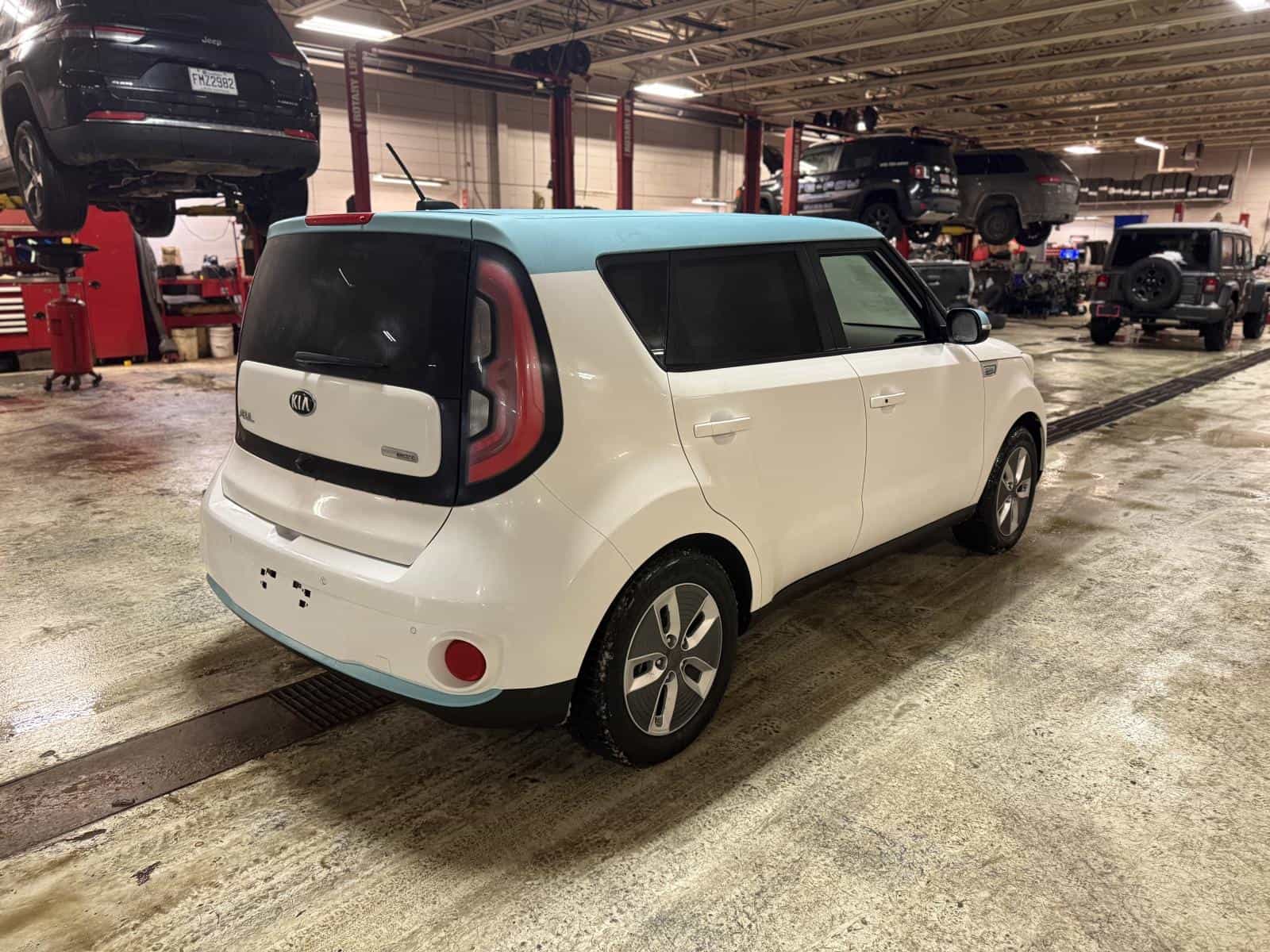 2017 Kia Soul Ev + EV Luxury - Image 5