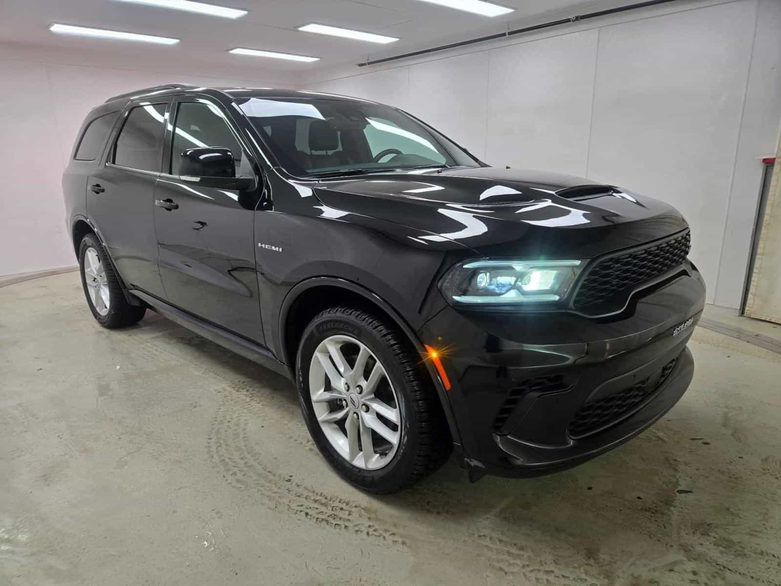 2025 Dodge DURANGO R/T R/T - Image 3