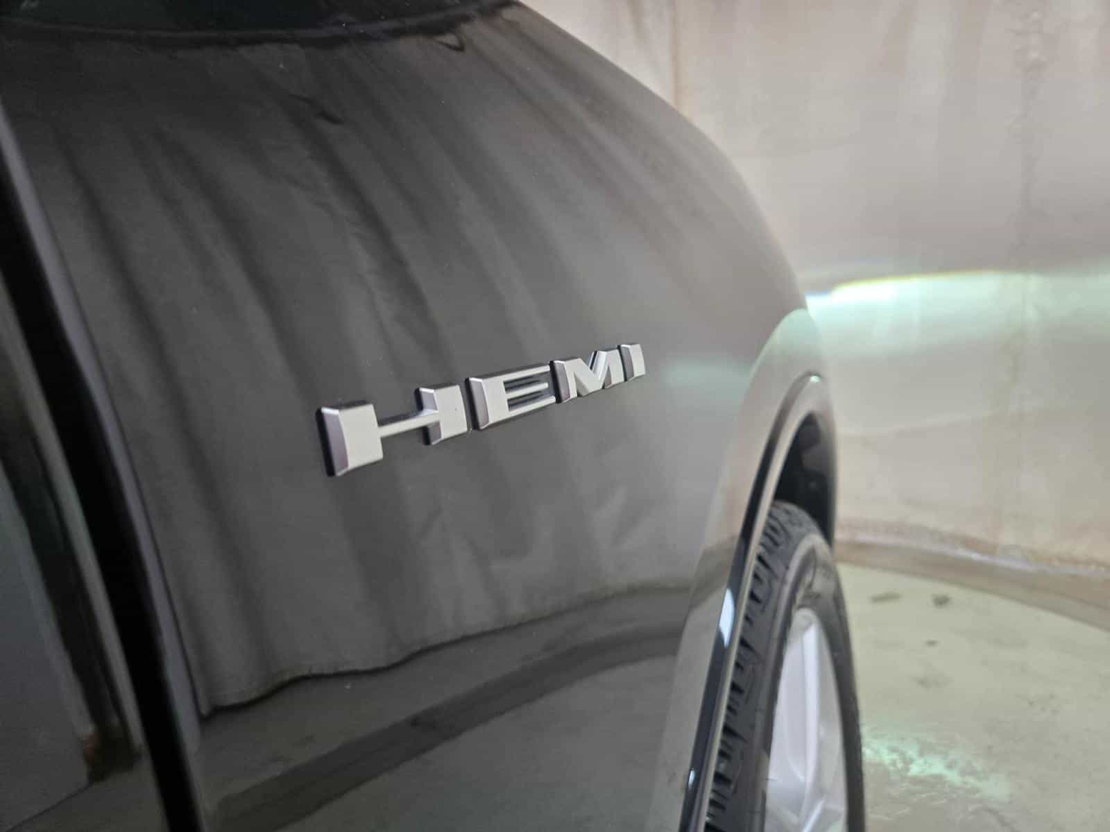 2025 Dodge DURANGO R/T R/T - Image 9