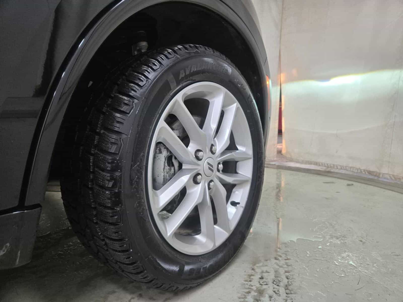 2025 Dodge Durango R/T - Image 8