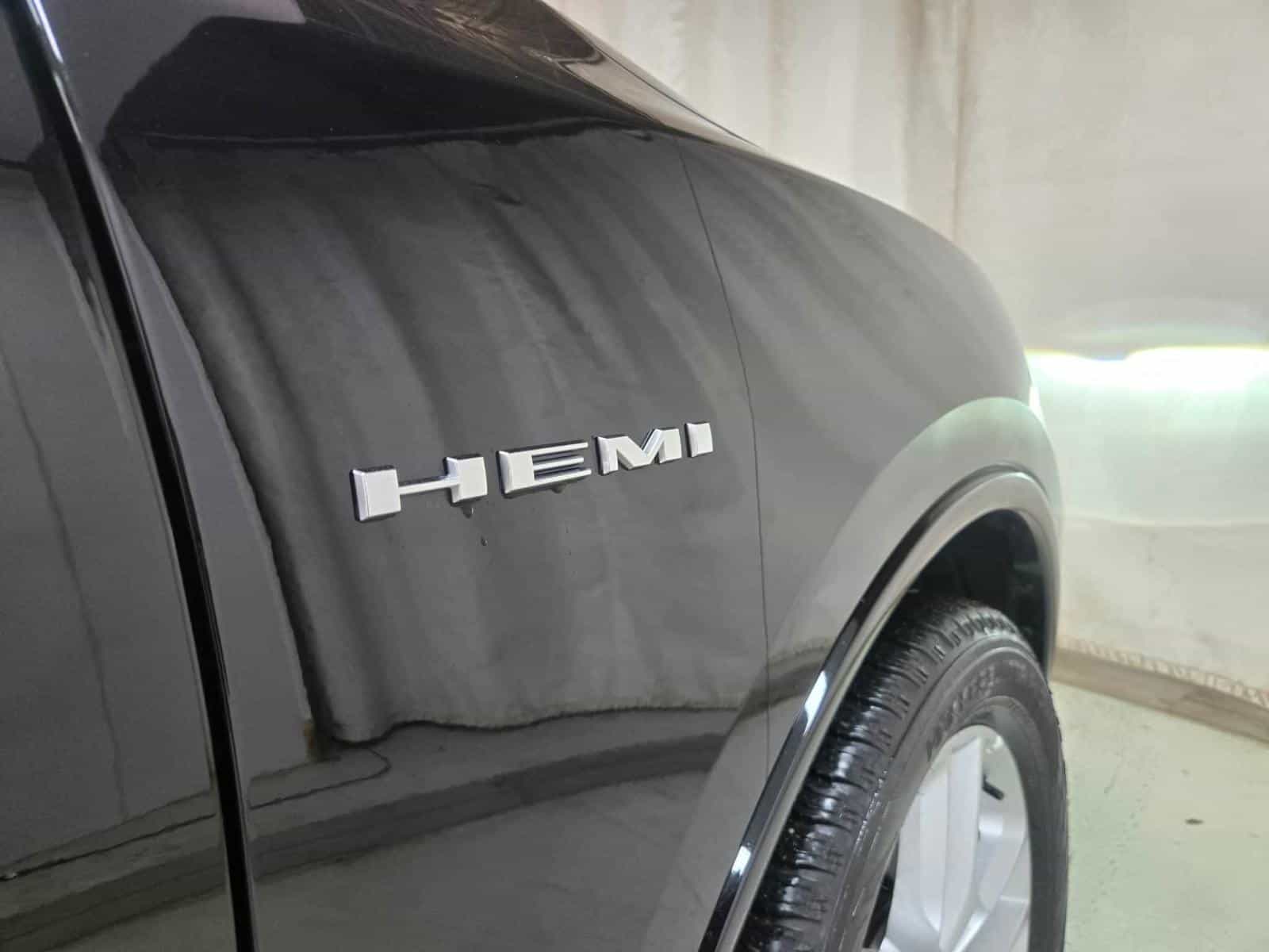 2025 Dodge Durango R/T - Image 7