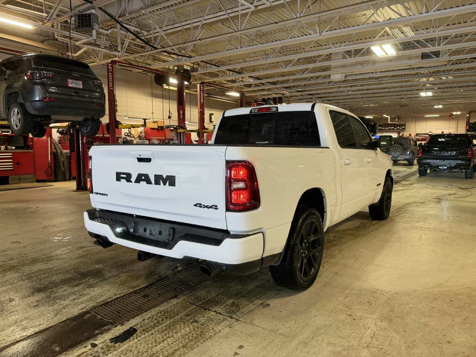 2026 RAM 1500 Sport - Image 4