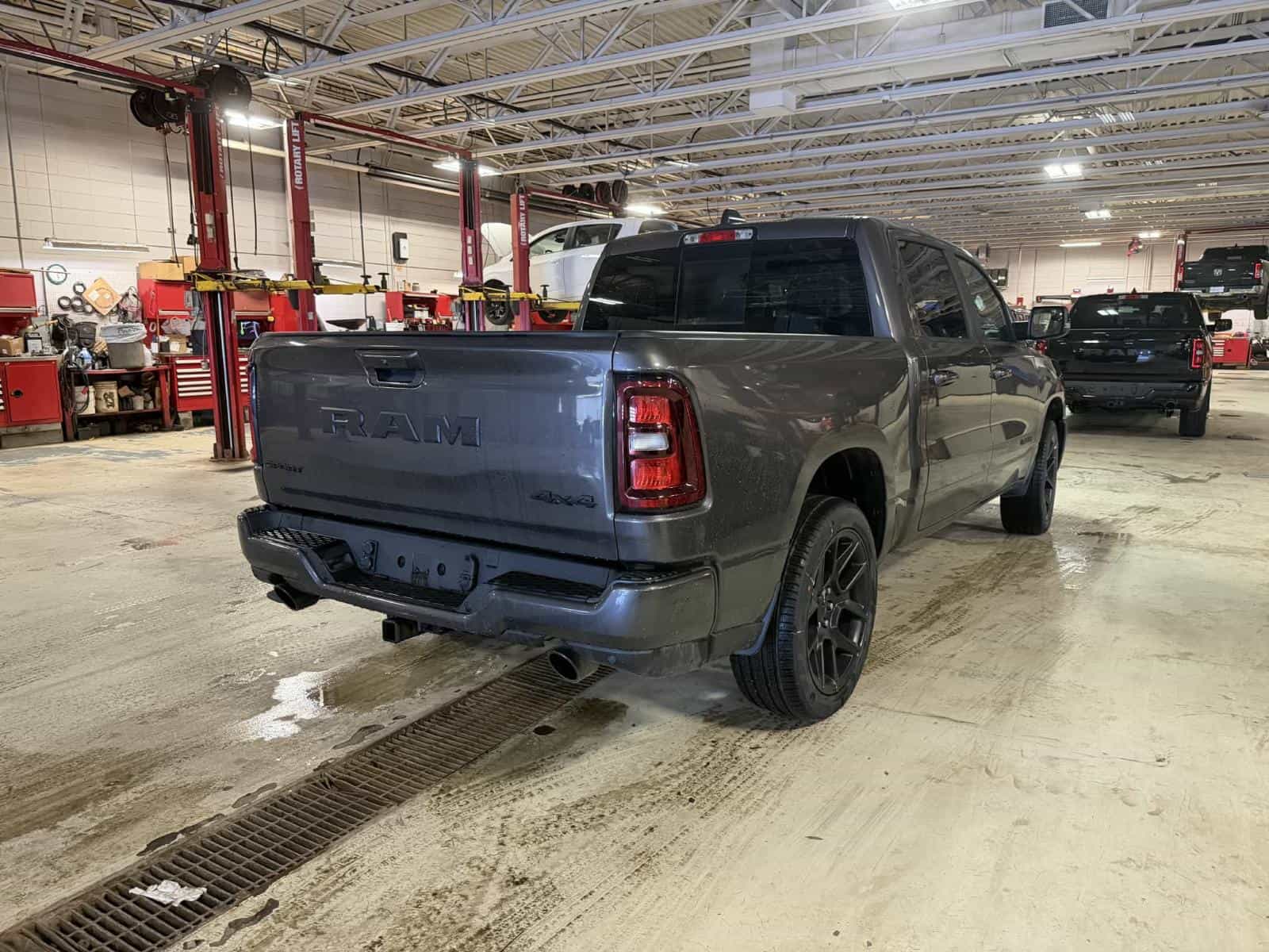 Image 3 RAM 1500 Sport 2026