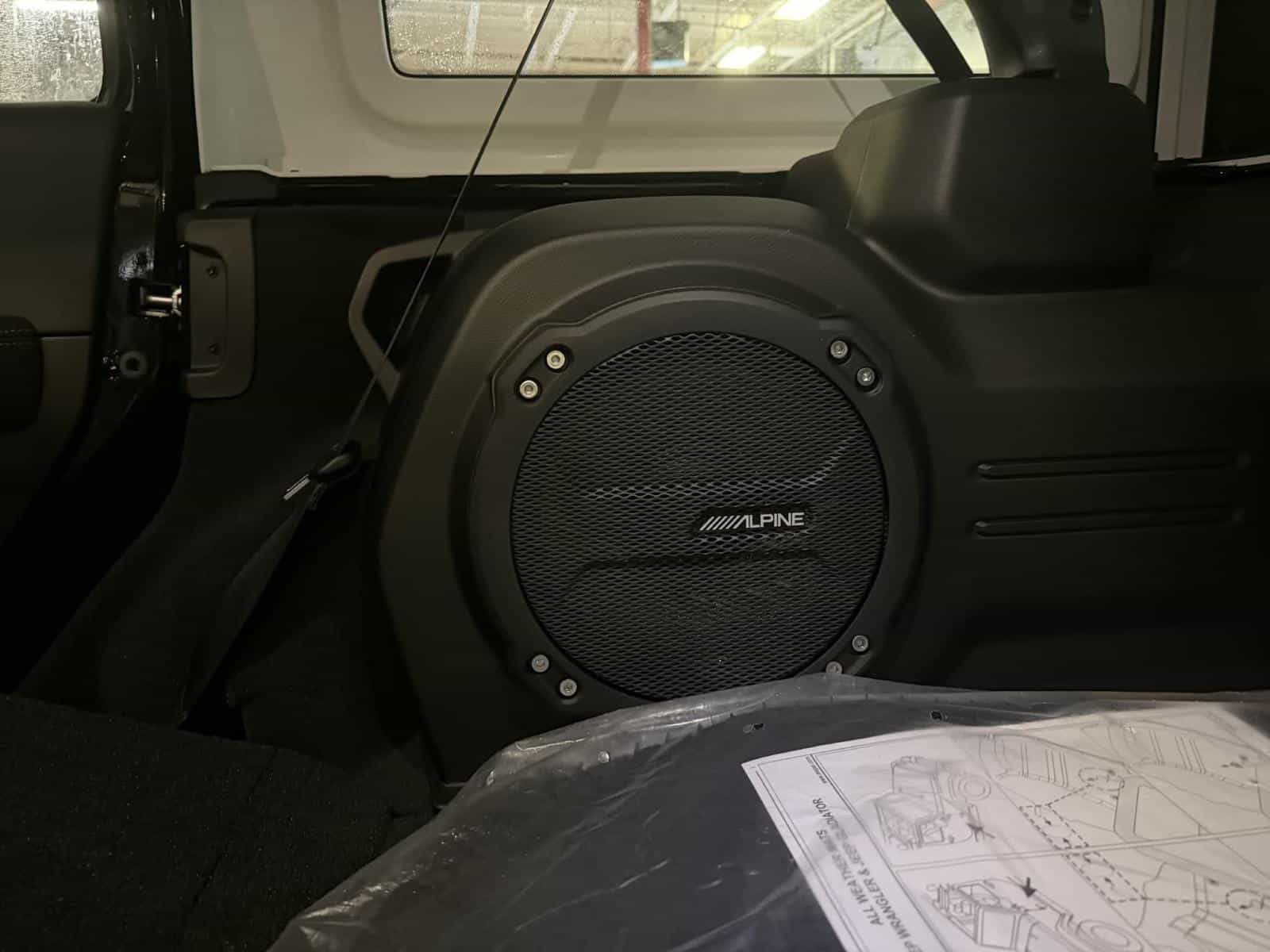 Image 7 Jeep Wrangler 4 Door Sahara 2026