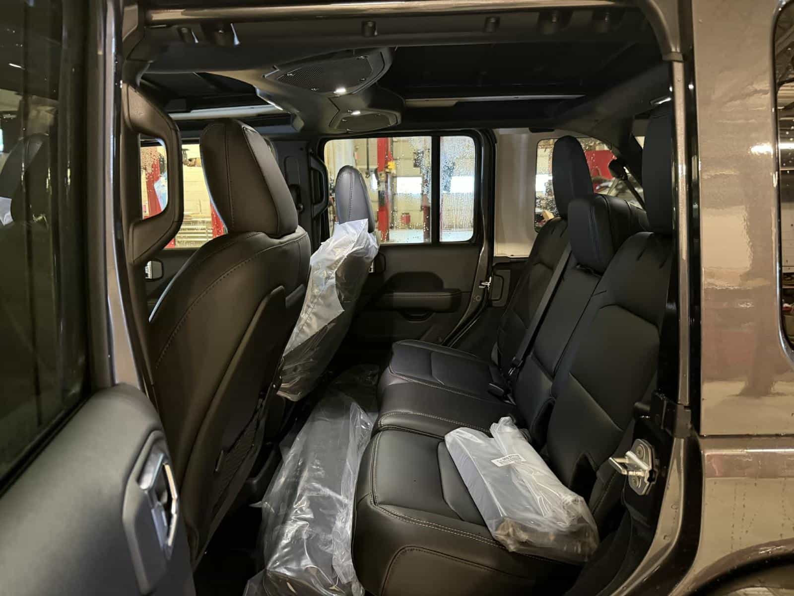 2026 Jeep Wrangler 4 Door Sahara - Image 6