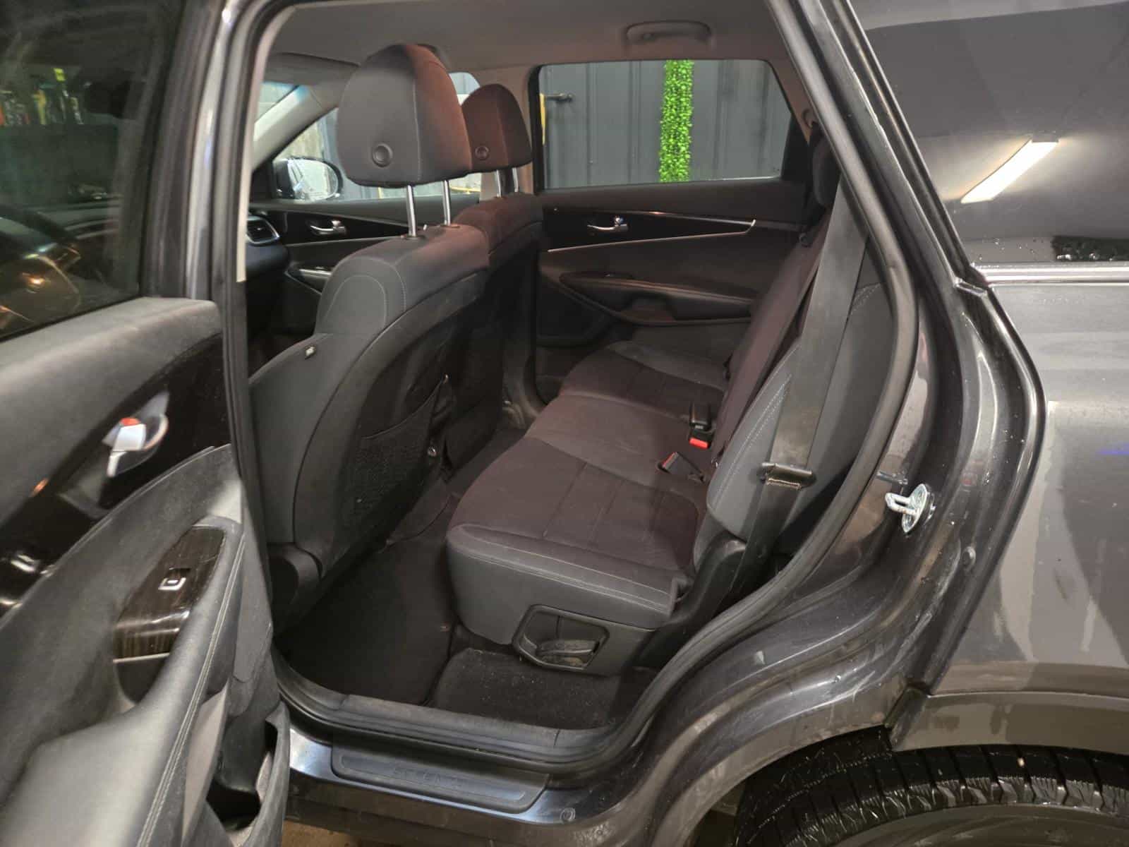 2019 Kia Sorento LX V6 - Image 10