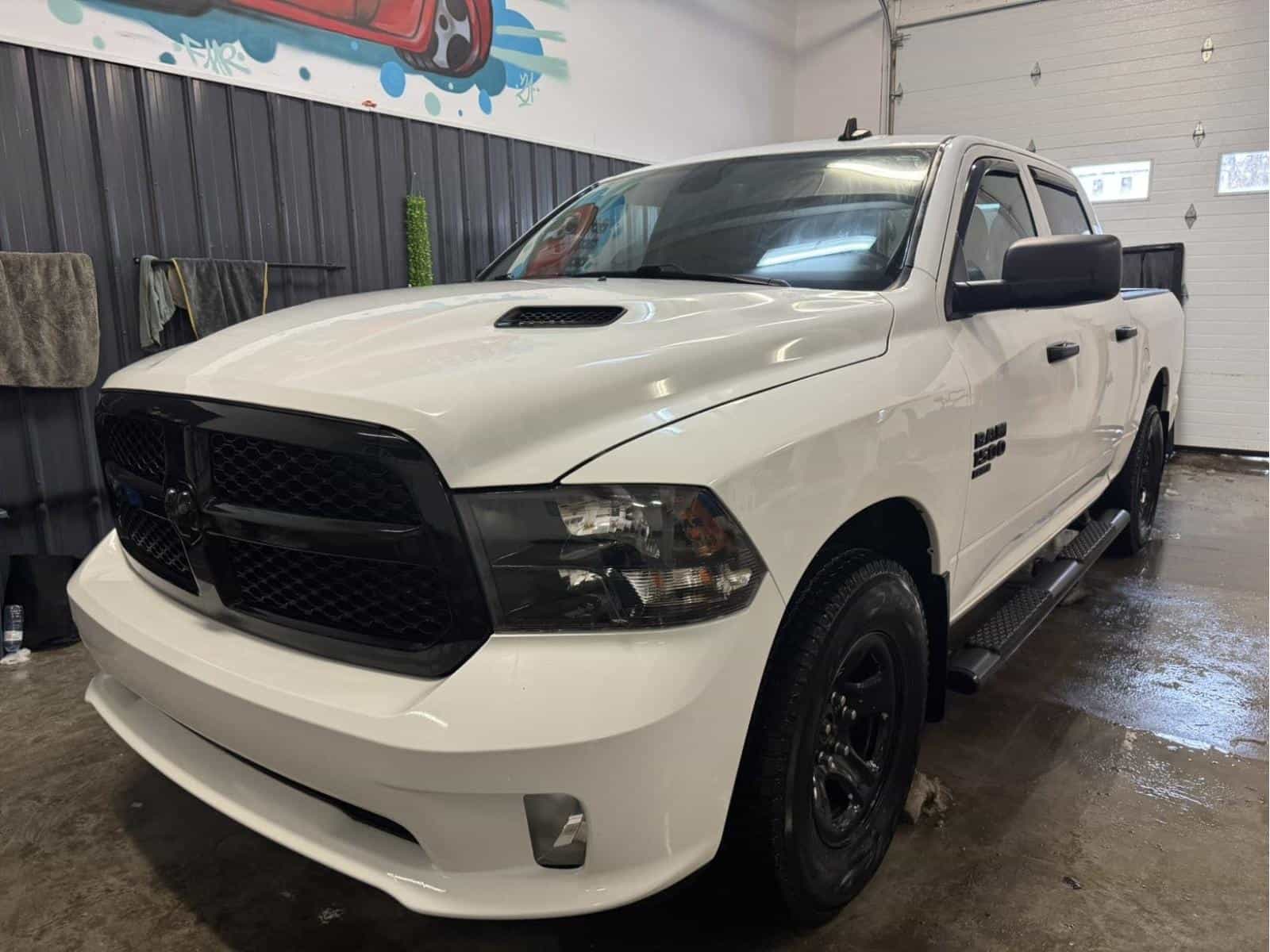 2021 RAM 1500 Classic Express - Image 1