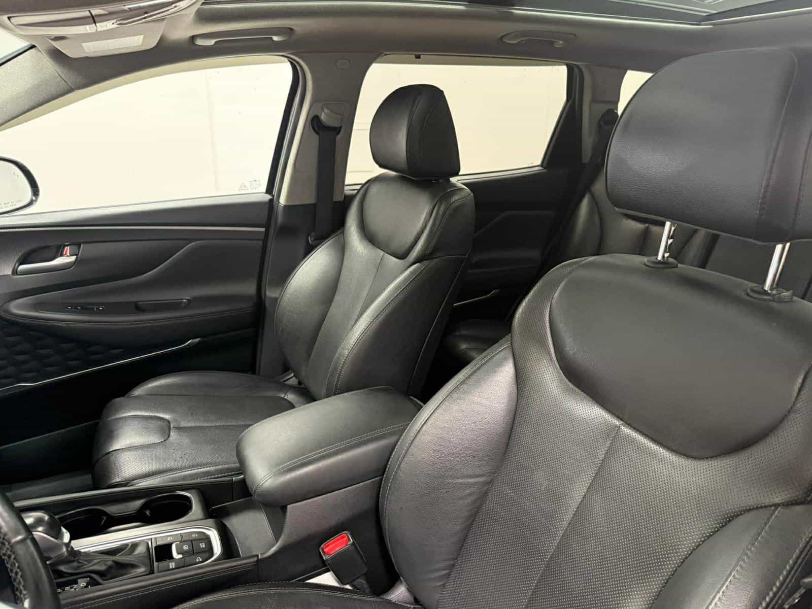 2020 Hyundai Santa Fe Preferred - Image 11