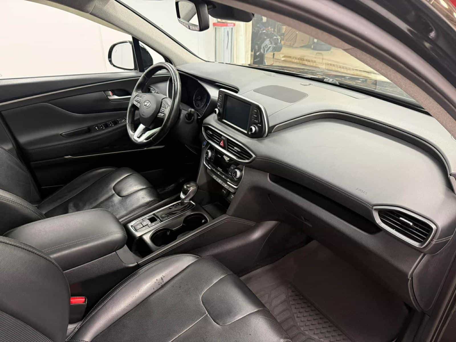 2020 Hyundai Santa Fe Preferred - Image 10