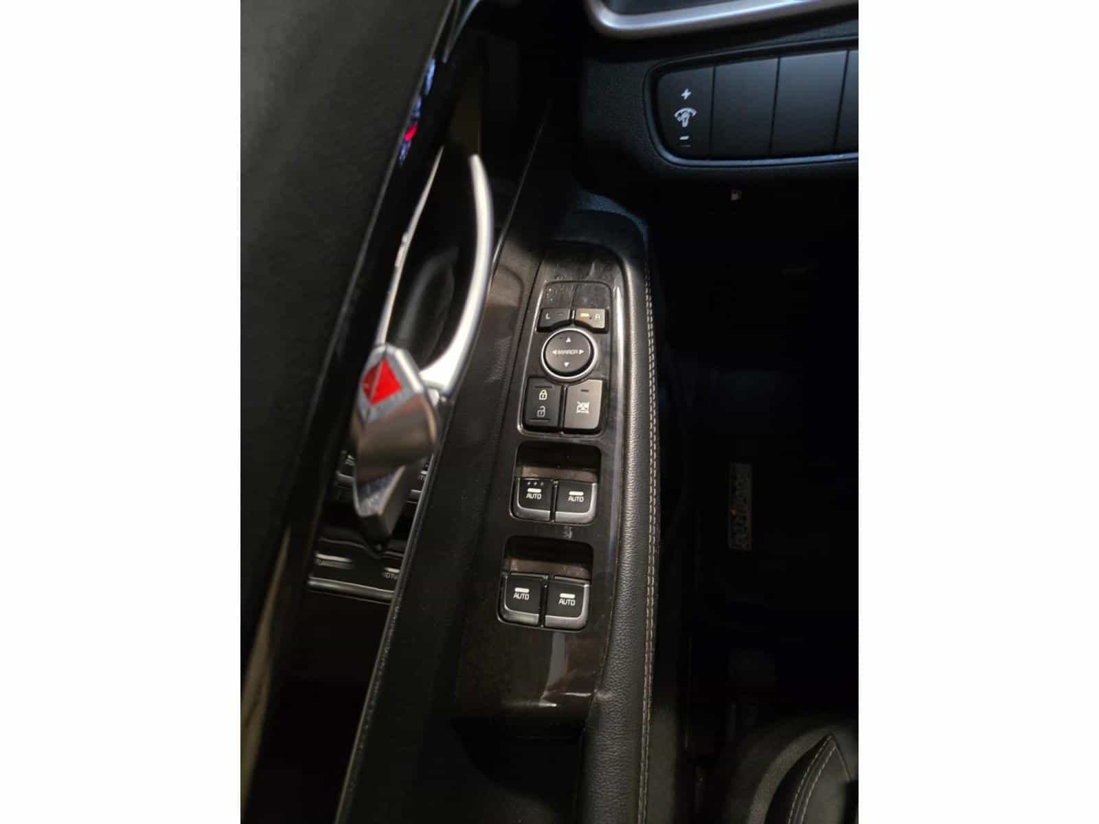 2017 Kia Sorento LX Turbo - Image 12