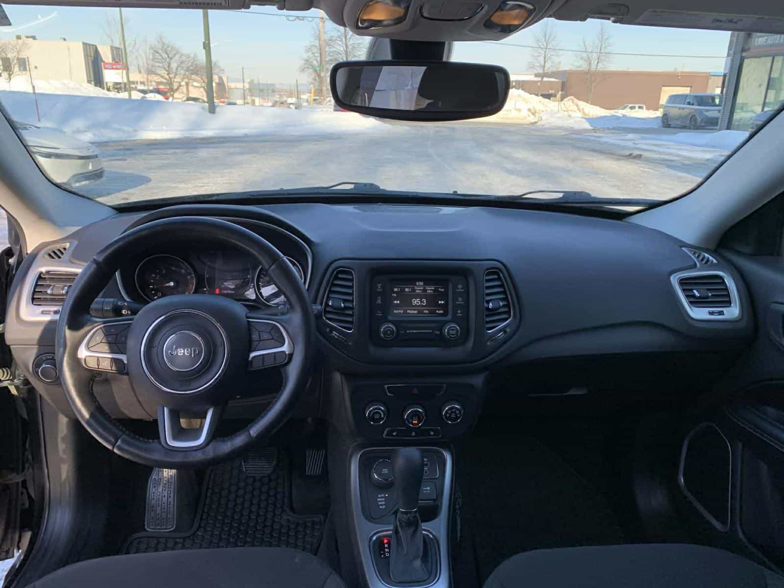 2018 Jeep Compass Sport Sport - Image 10