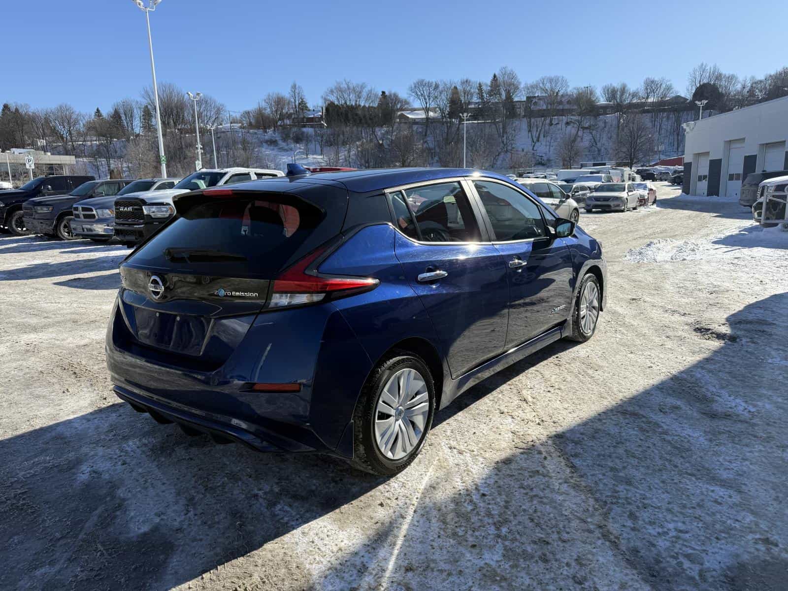 2019 Nissan LEAF S S - Image 6