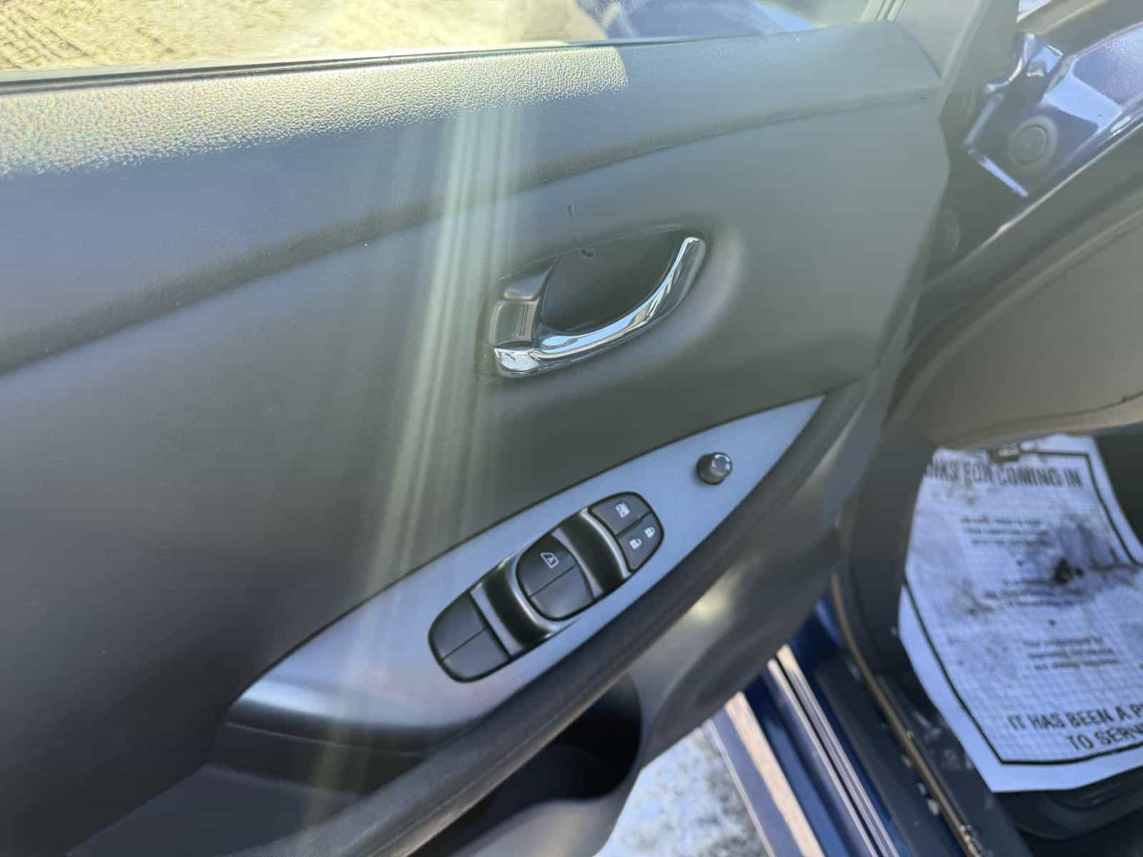 2019 Nissan LEAF S S - Image 14