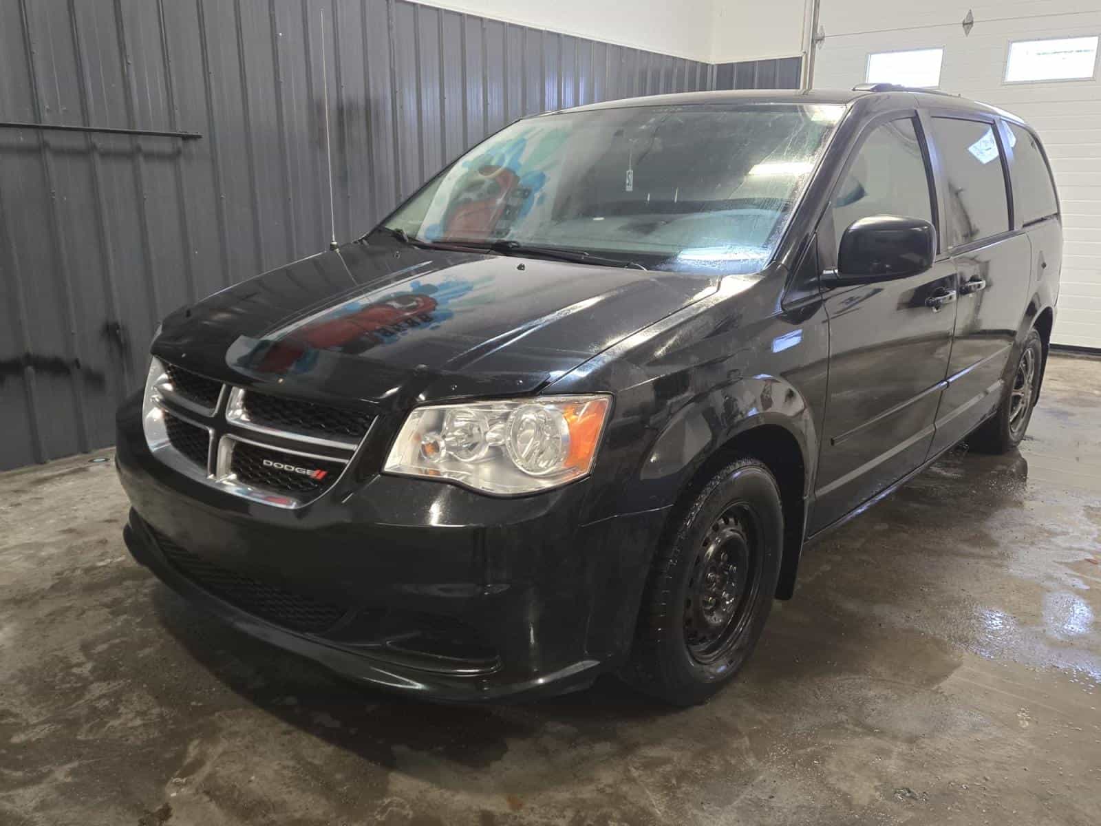 2012 Dodge Grand Caravan SE - Image 1