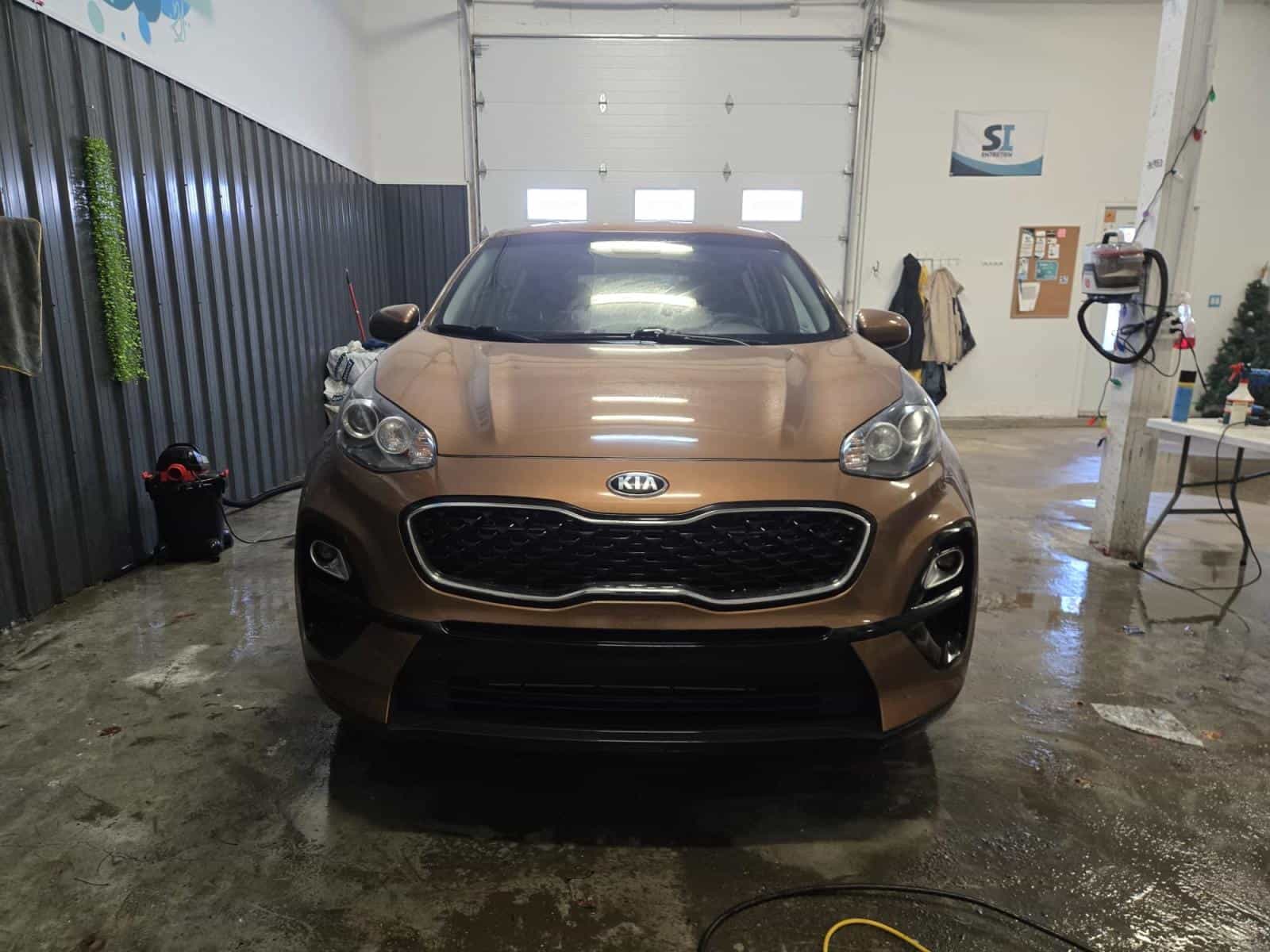 2020 Kia Sportage LX - Image 2