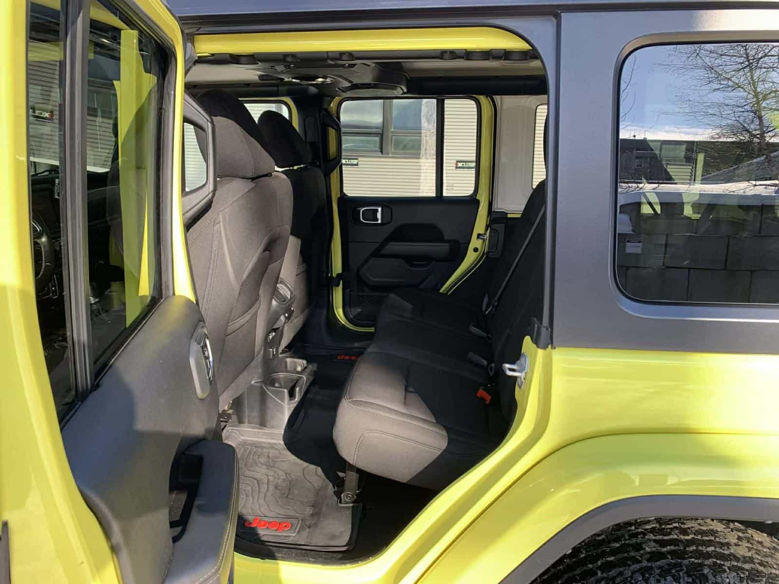 Image 11 Jeep Wrangler Sahara 2023