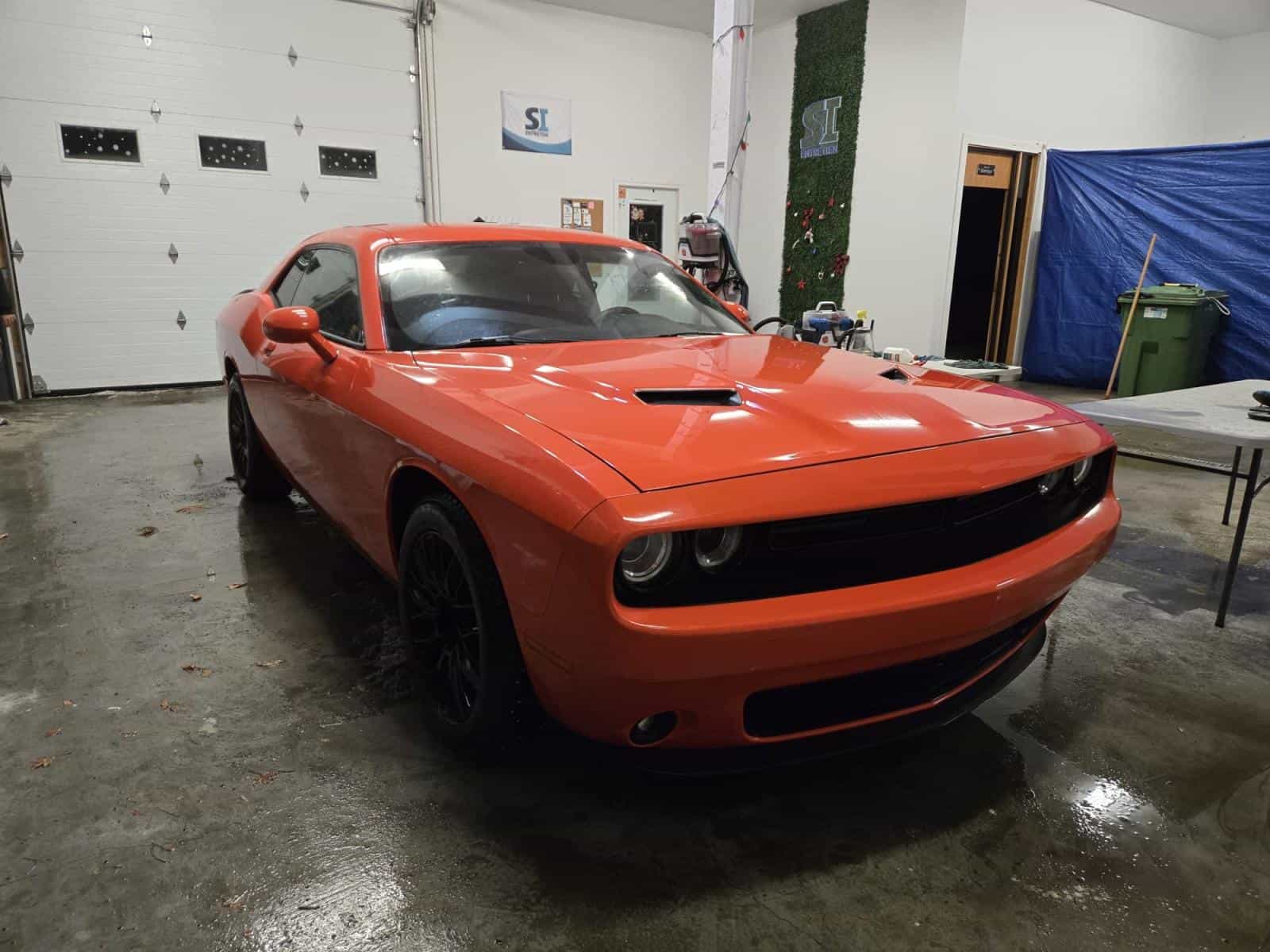 2018 Dodge Challenger SXT - Image 8