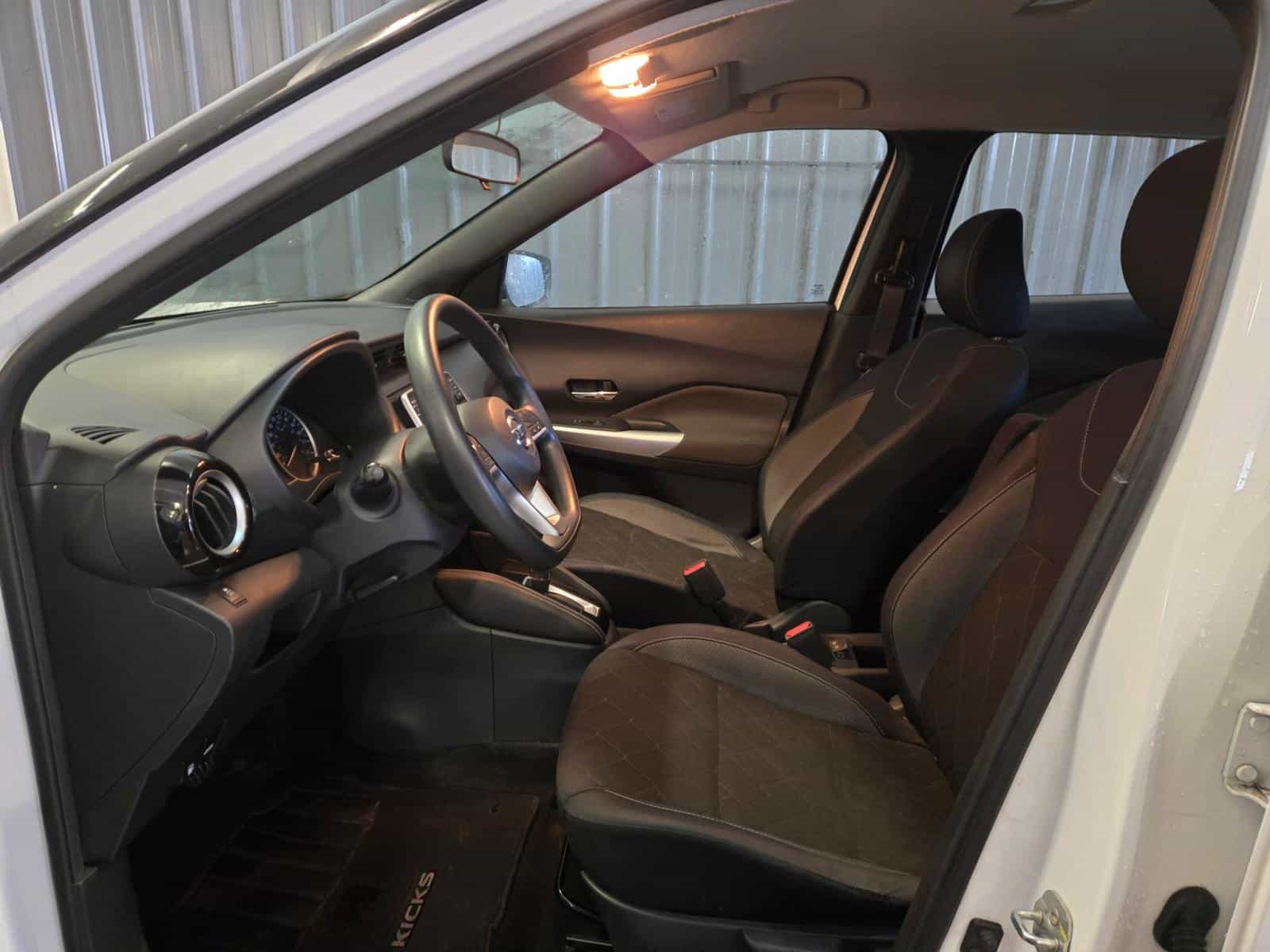 2018 Nissan Kicks SV - Image 11