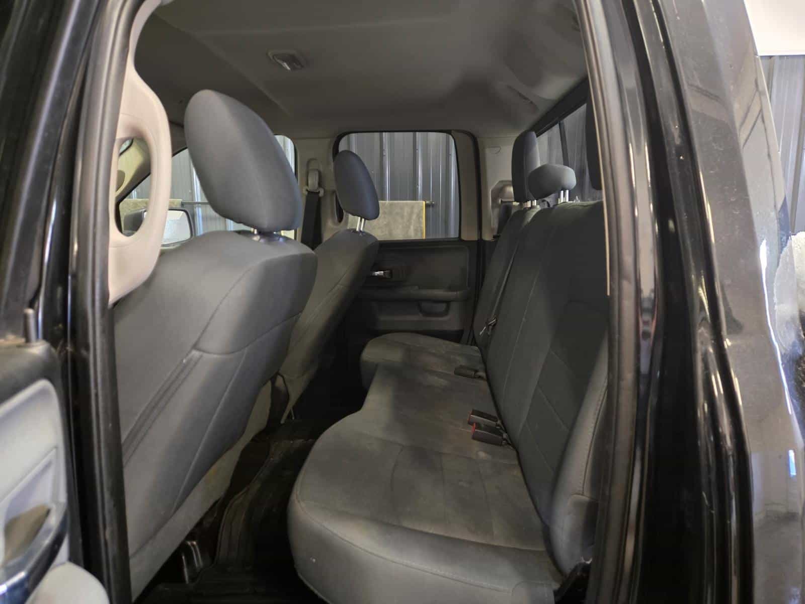 2017 RAM 1500 Outdoorsman - Image 10