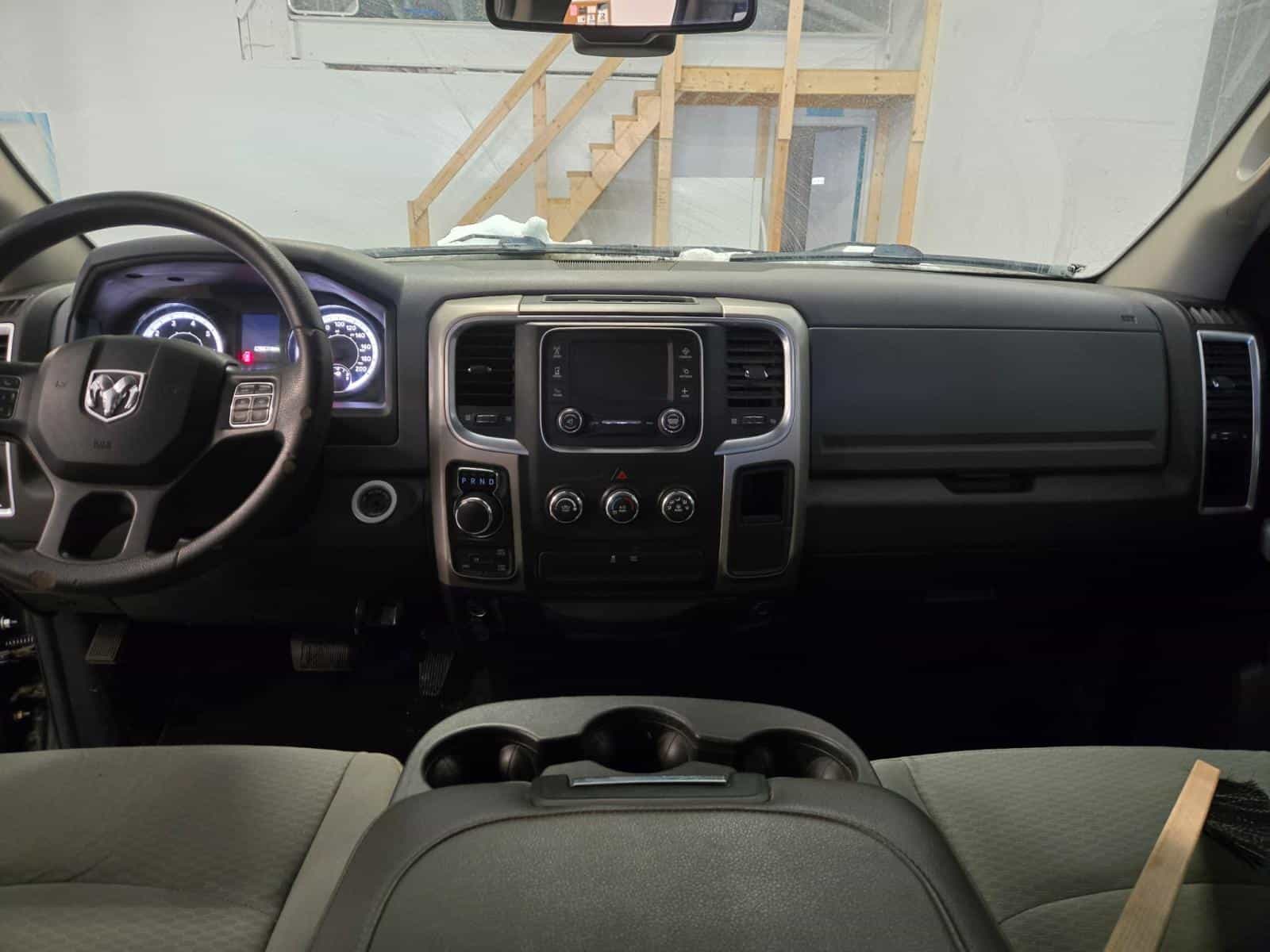 2017 RAM 1500 SLT Outdoorsman - Image 11