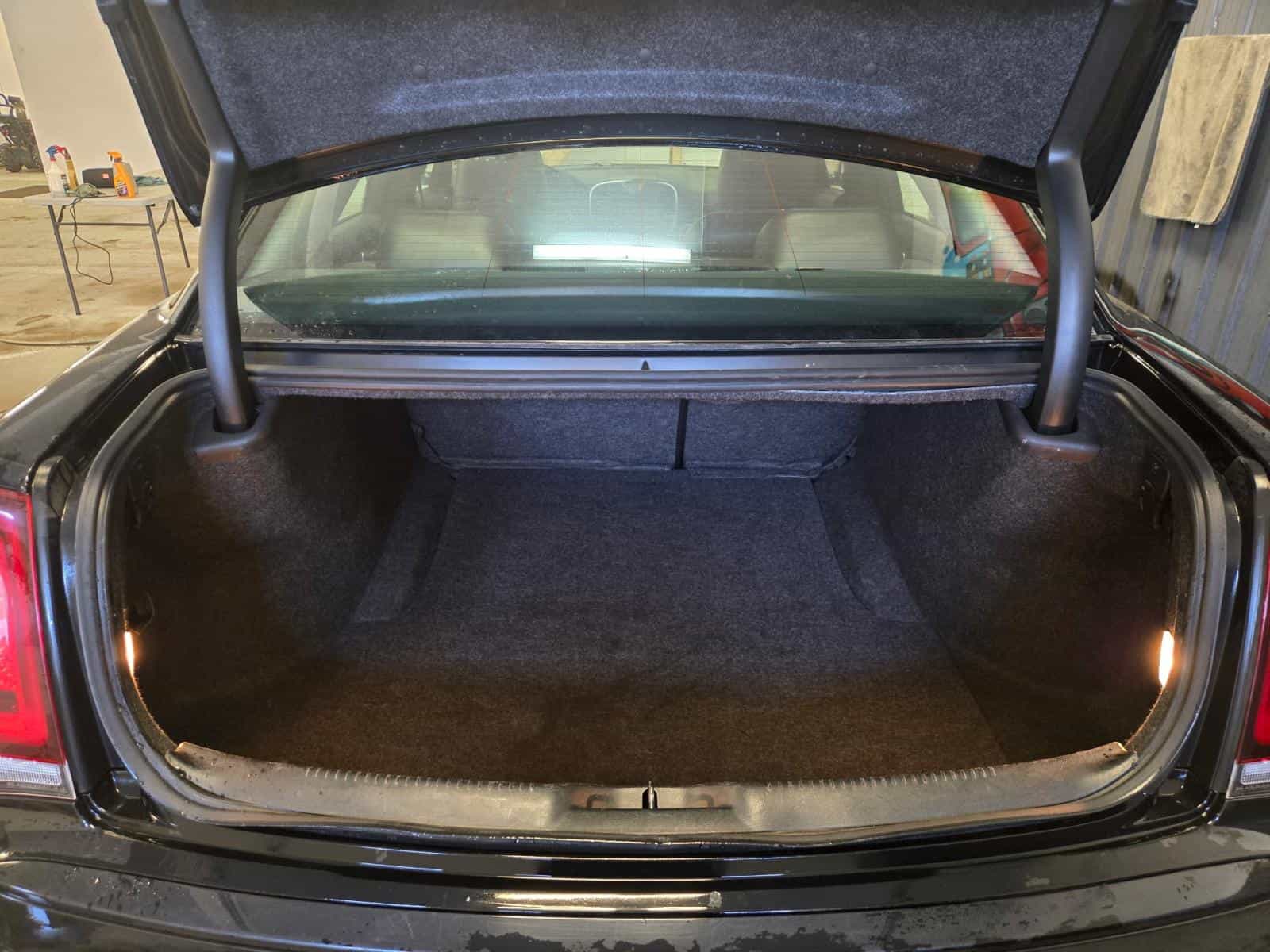 2022 Chrysler 300 Touring L Touring L - Image 9