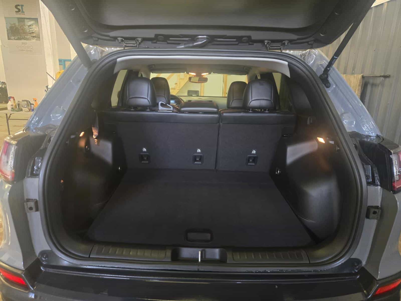 2022 Jeep CHEROKEE TRAILHAWK Trailhawk - Image 9