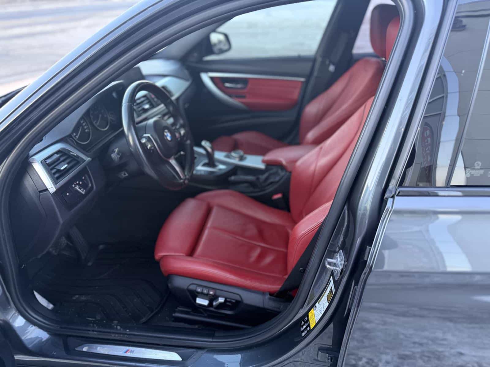 2017 BMW Série 3 340i xDrive - Image 14