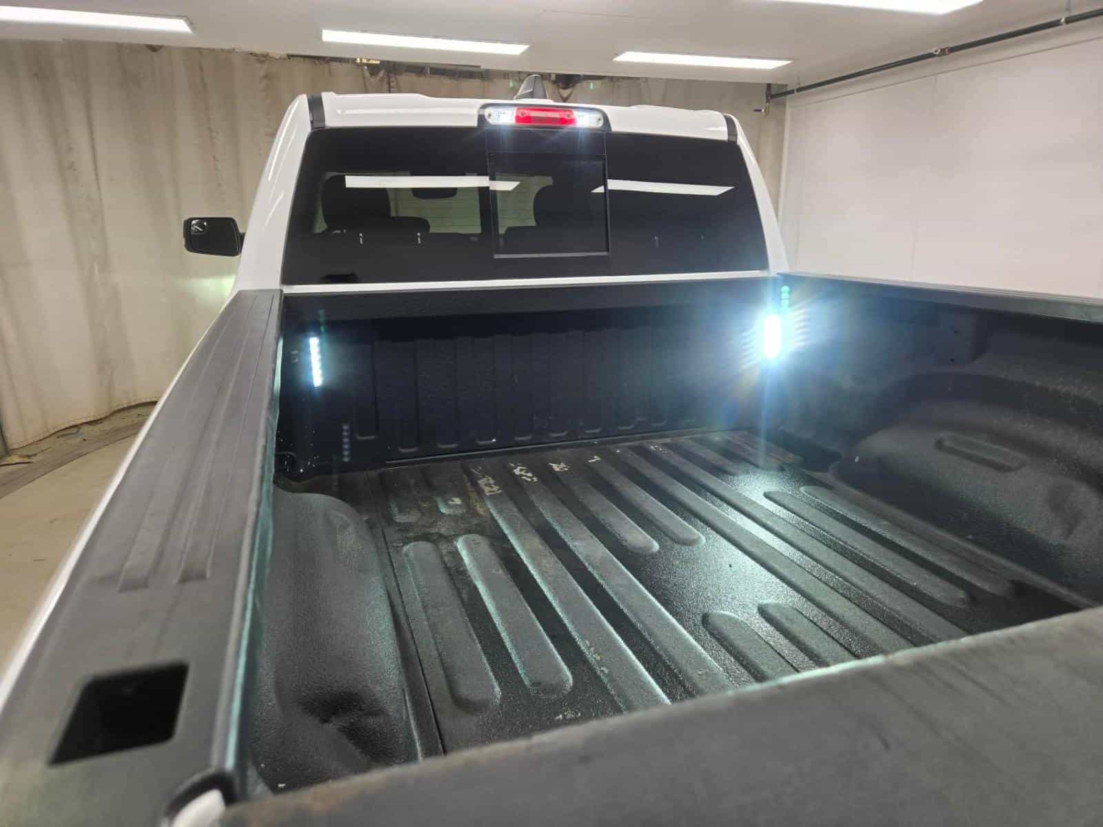 2022 RAM 1500 Sport - Image 9