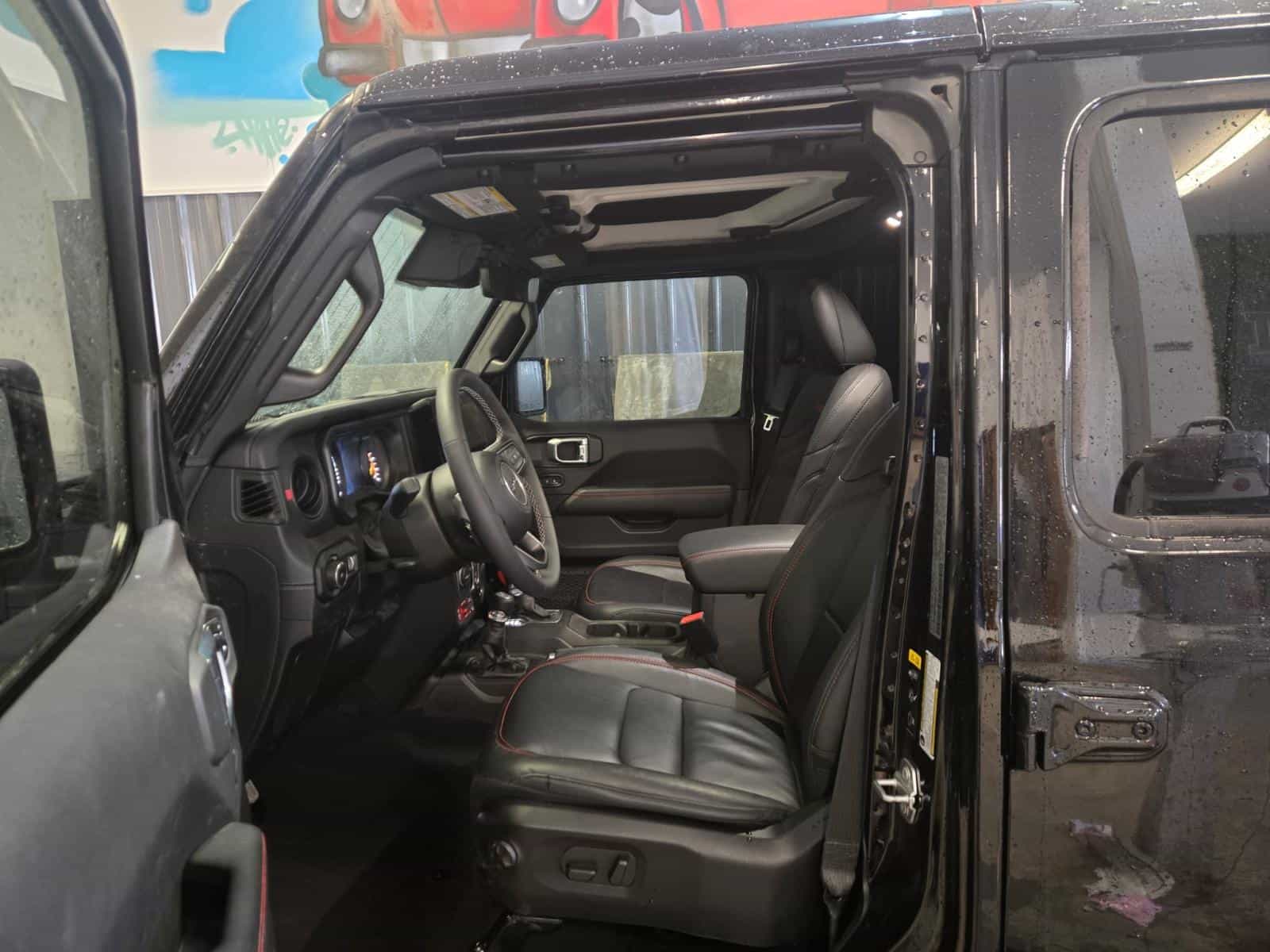 2025 Jeep WRANGLER RUBICON Rubicon X - Image 10