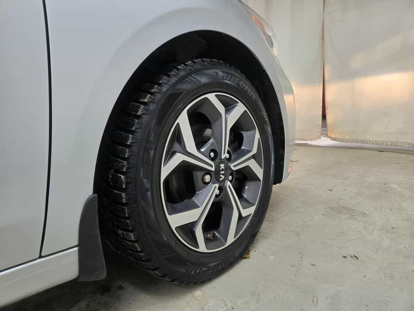 2020 Kia Forte EX - Image 8