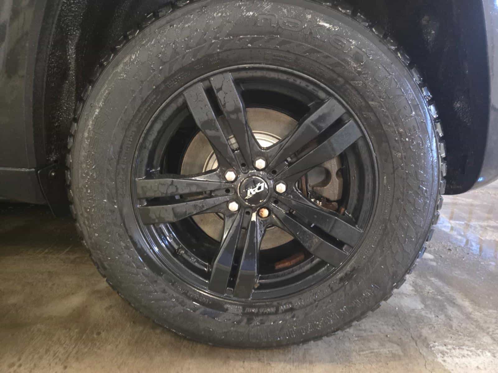 2020 Jeep Cherokee Trailhawk - Image 9