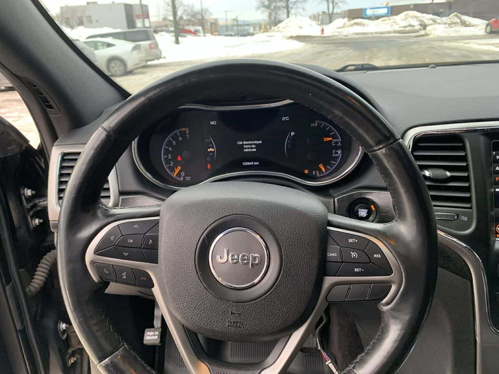 2018 Jeep GRAND CHEROKEE LAREDO/ALT Altitude IV - Image 16