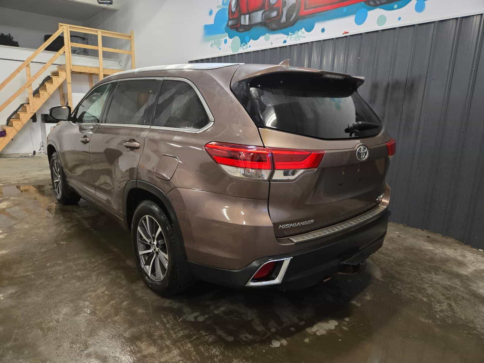 2018 Toyota Highlander XLE - Image 6