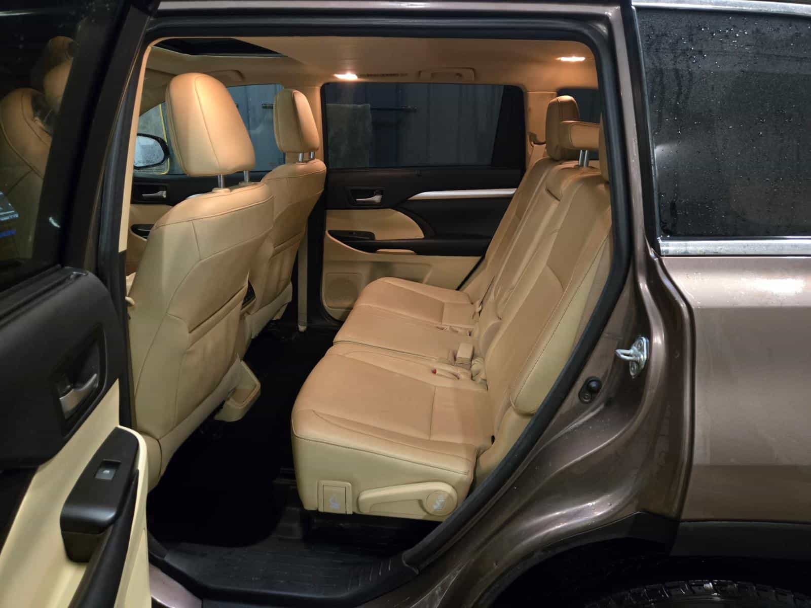 2018 Toyota Highlander XLE - Image 10