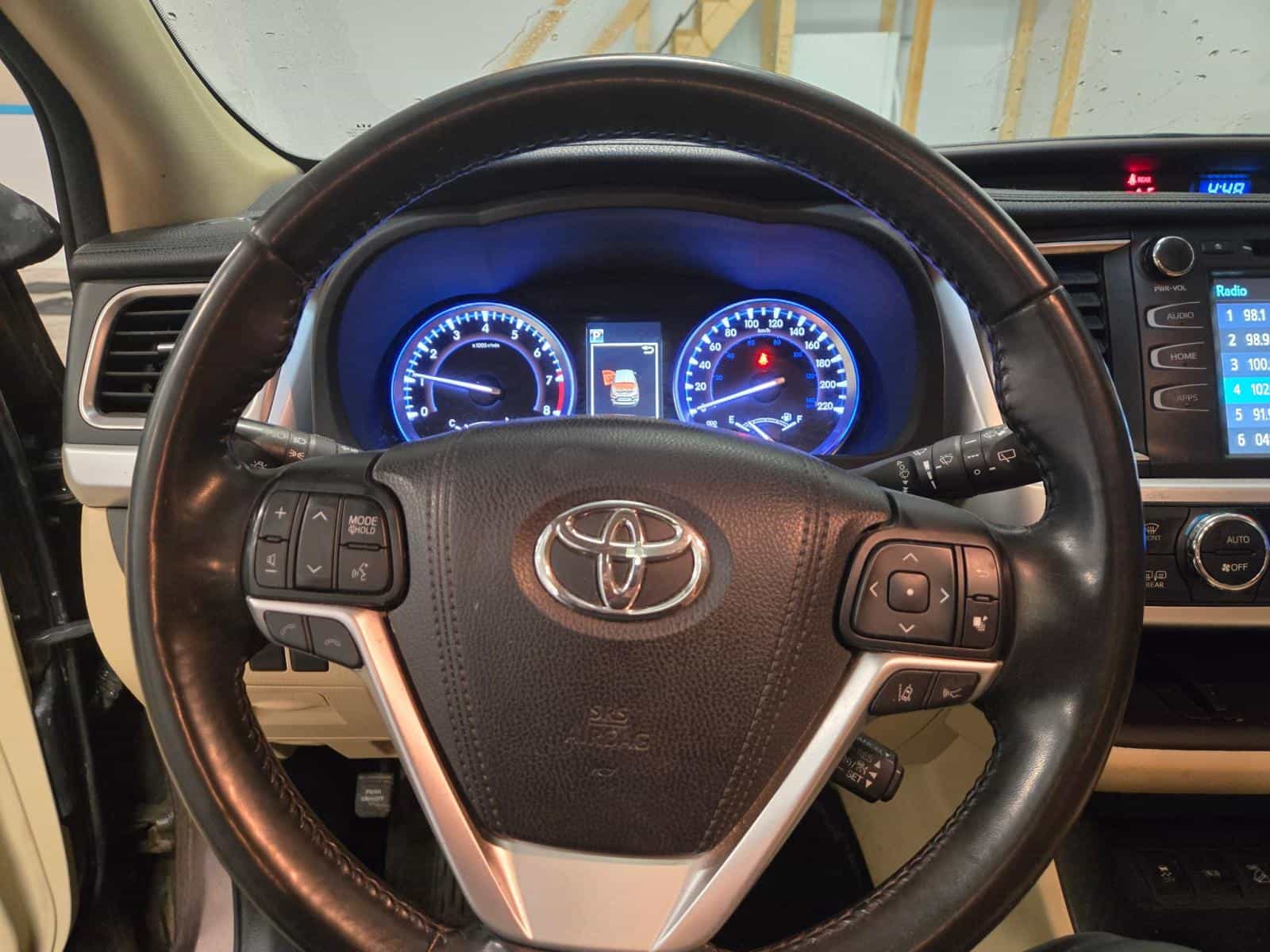 2018 Toyota Highlander XLE - Image 15