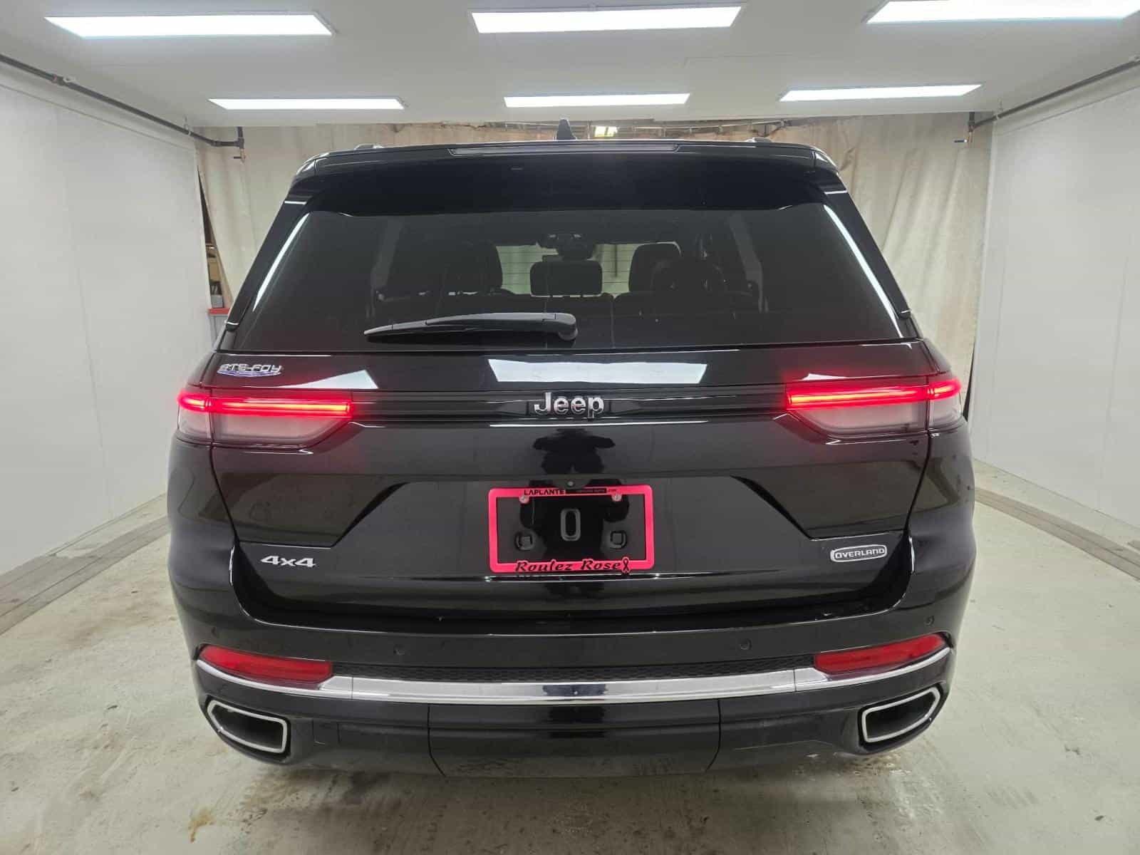 Image 6 Jeep Grand Cherokee Overland 2023