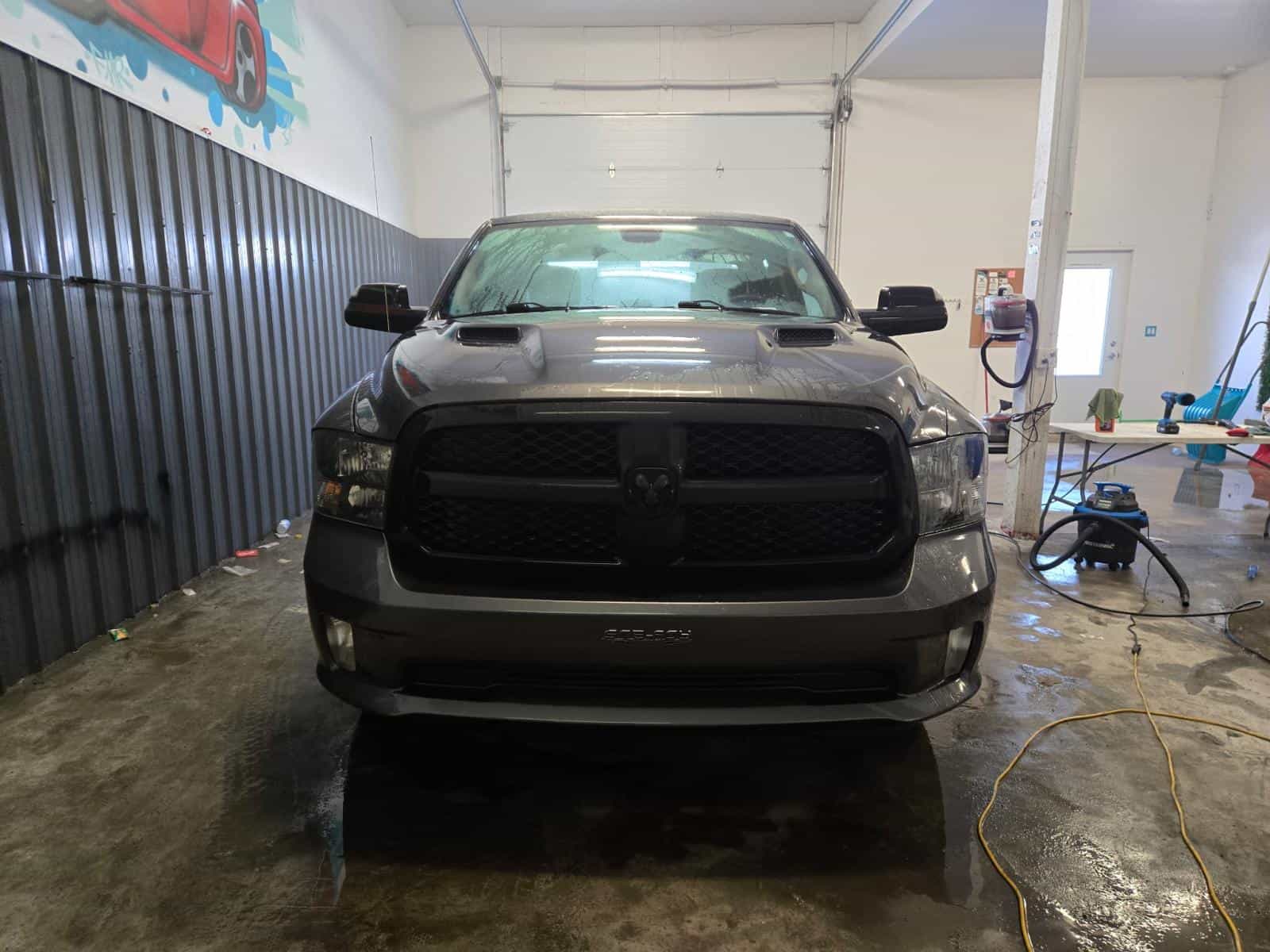 2021 RAM 1500 Classic Express - Image 2