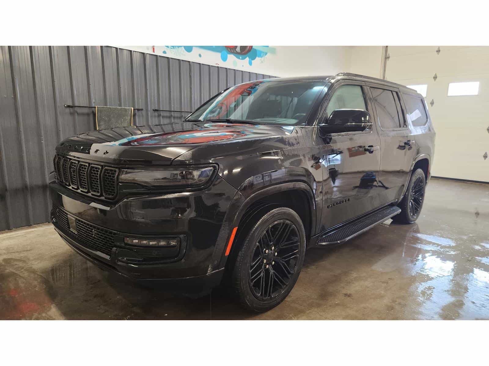 2022 Jeep Wagoneer Series III - Image 1