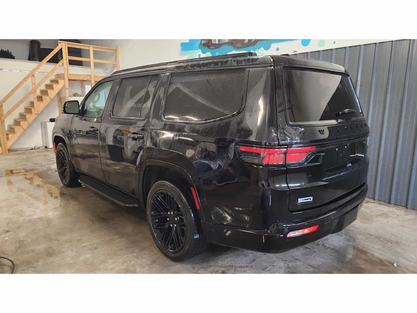 Image 6 Jeep Wagoneer Series III 2022